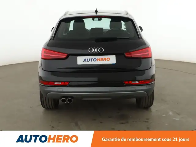 Audi Q3 view 5