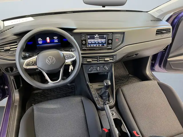 Volkswagen Polo view 8