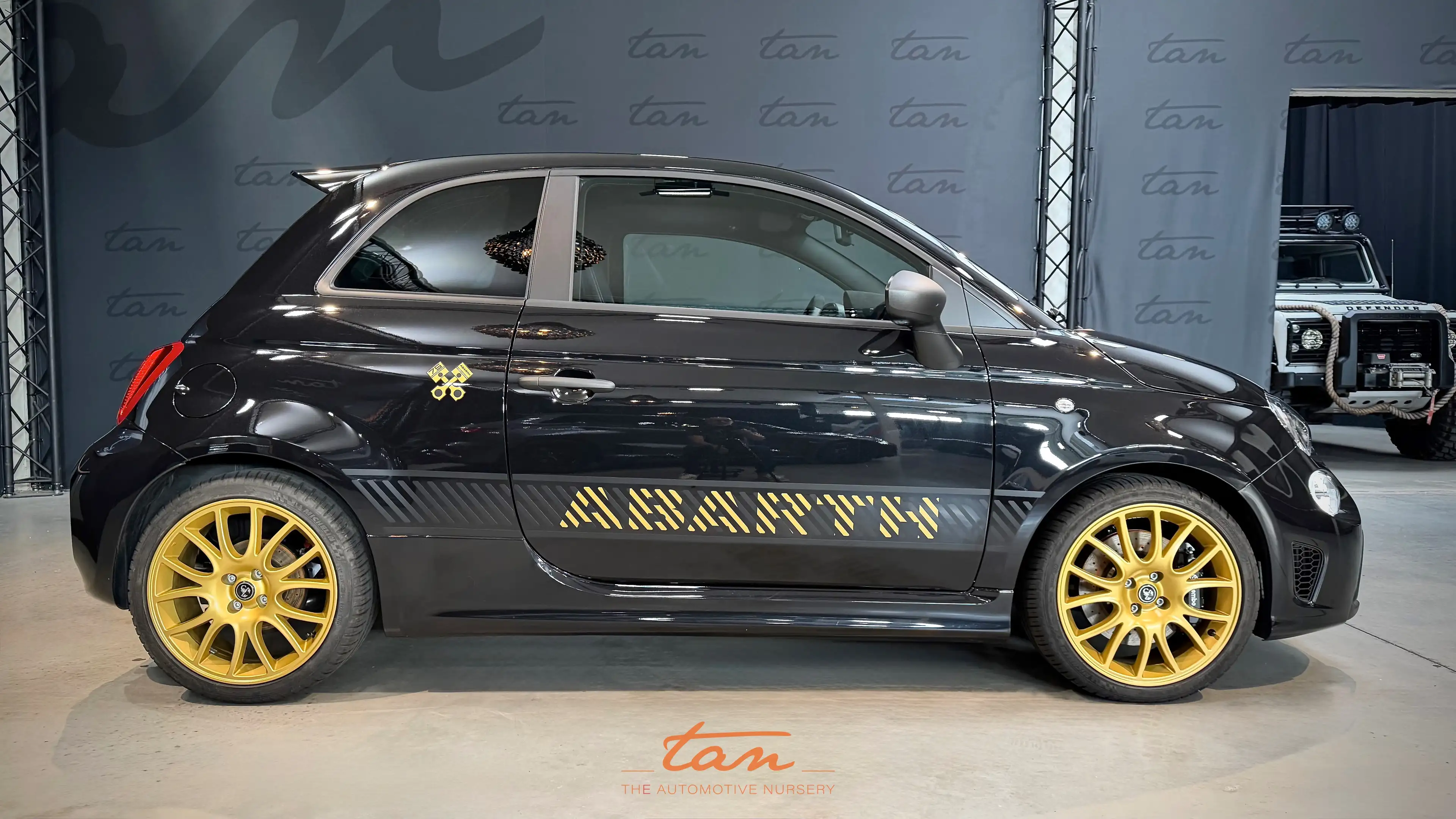 Abarth 695 695 1.4 T-Jet 75 Anniversario (EU6.4) — photo 4