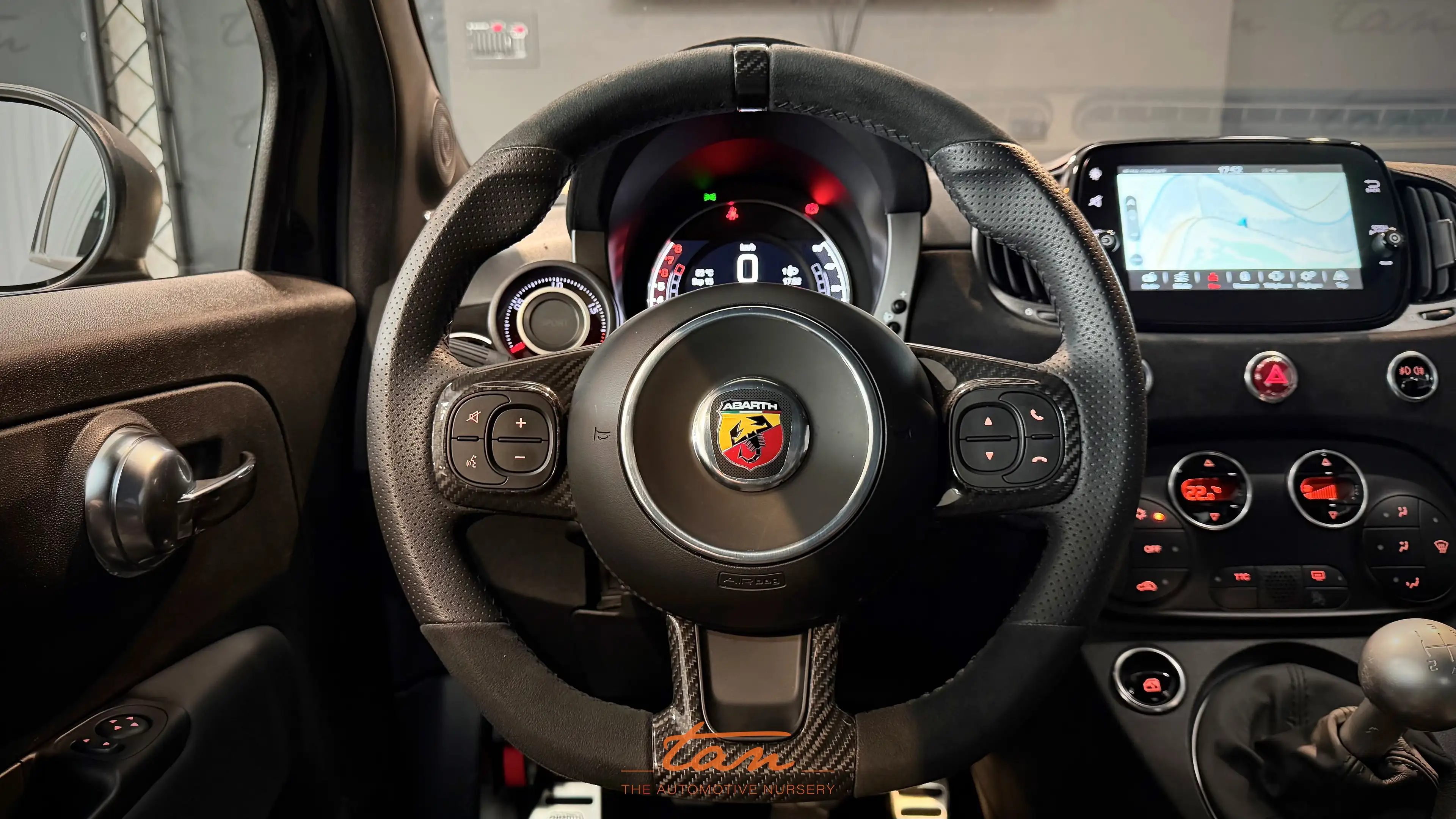 Abarth 695 695 1.4 T-Jet 75 Anniversario (EU6.4) — photo 19