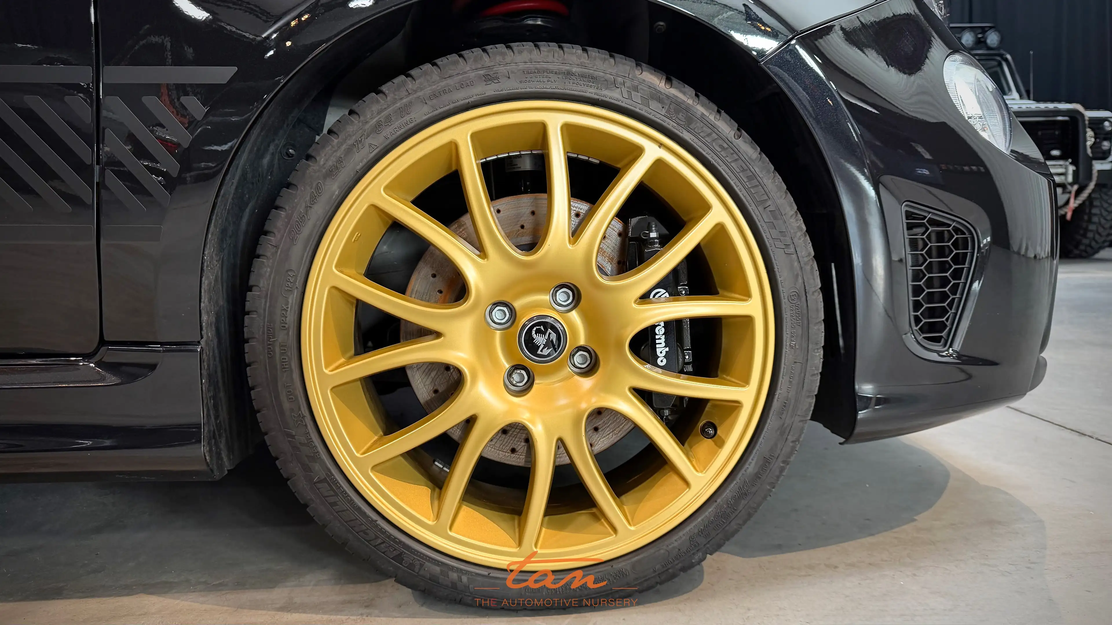 Abarth 695 695 1.4 T-Jet 75 Anniversario (EU6.4) — photo 10