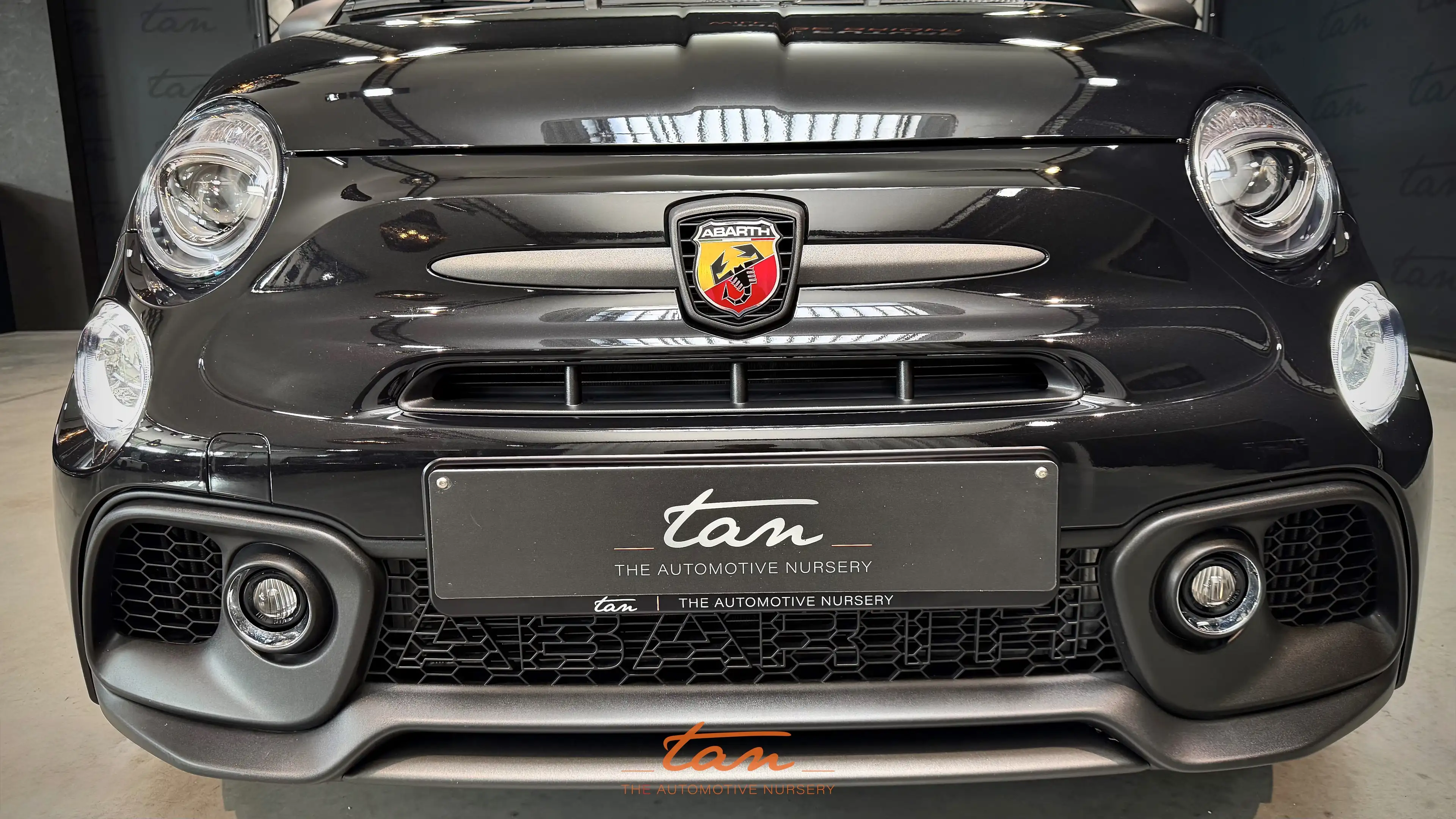 Abarth 695 695 1.4 T-Jet 75 Anniversario (EU6.4) — photo 11