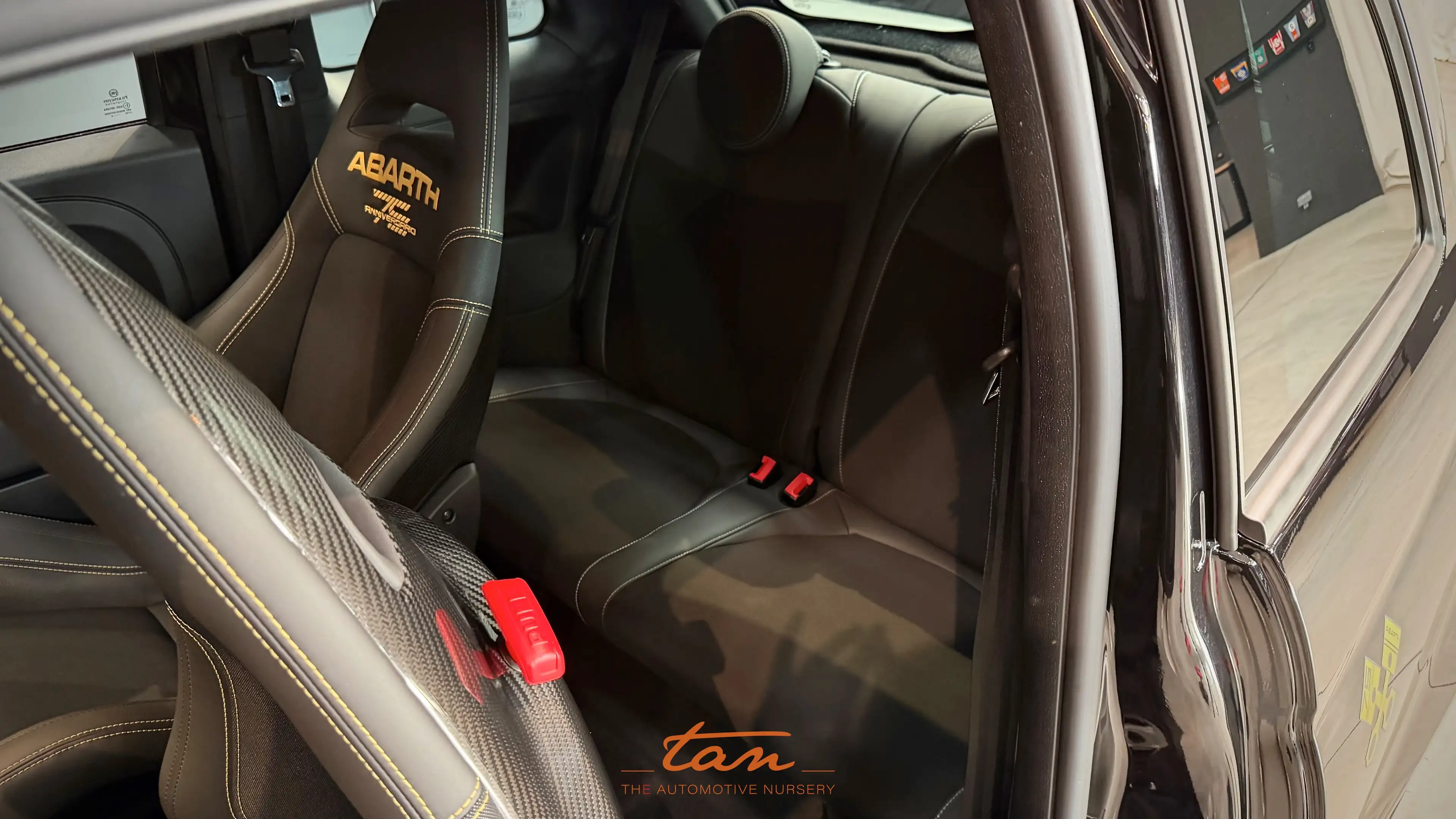 Abarth 695 695 1.4 T-Jet 75 Anniversario (EU6.4) — photo 30