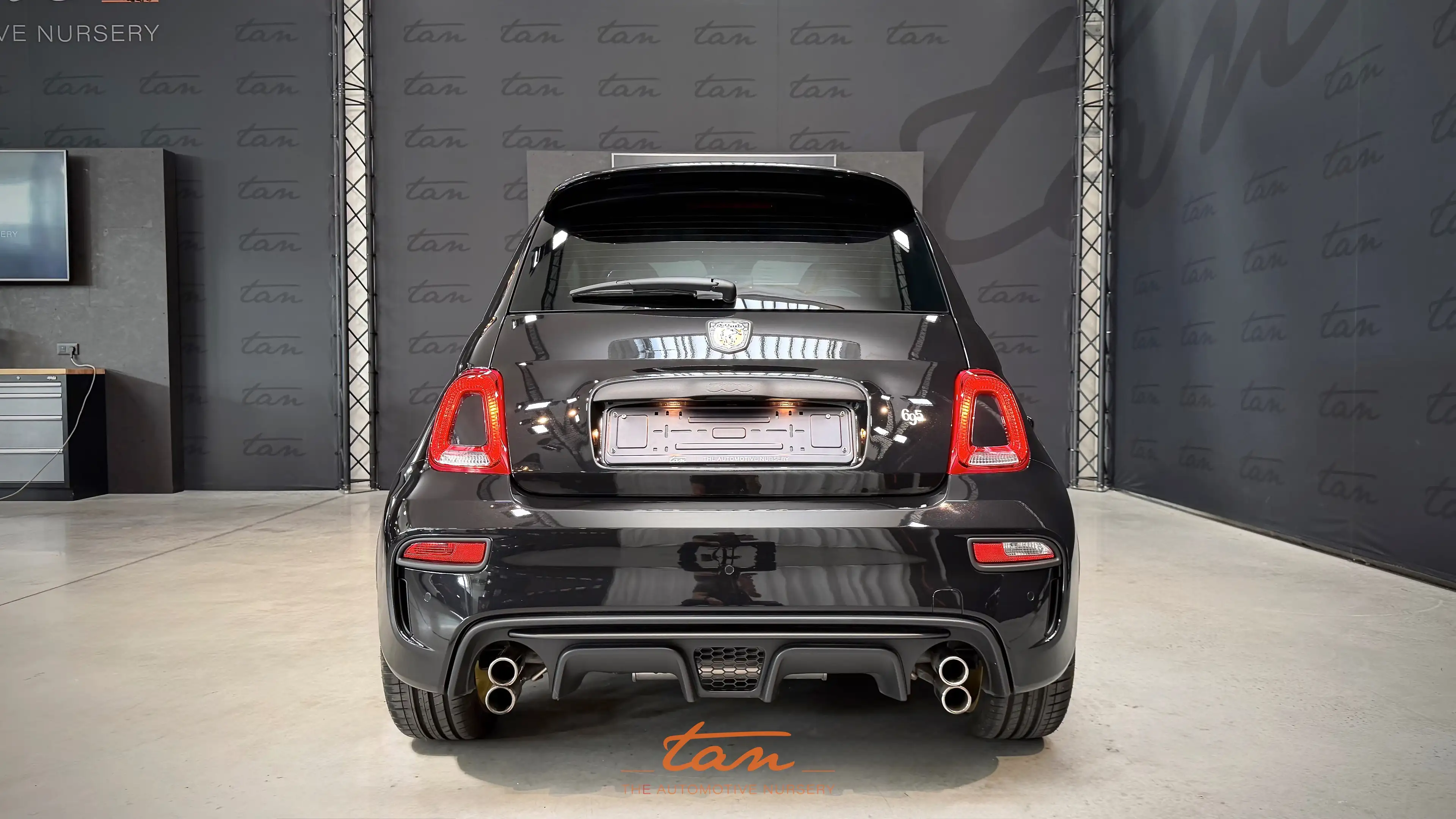 Abarth 695 695 1.4 T-Jet 75 Anniversario (EU6.4) — photo 6