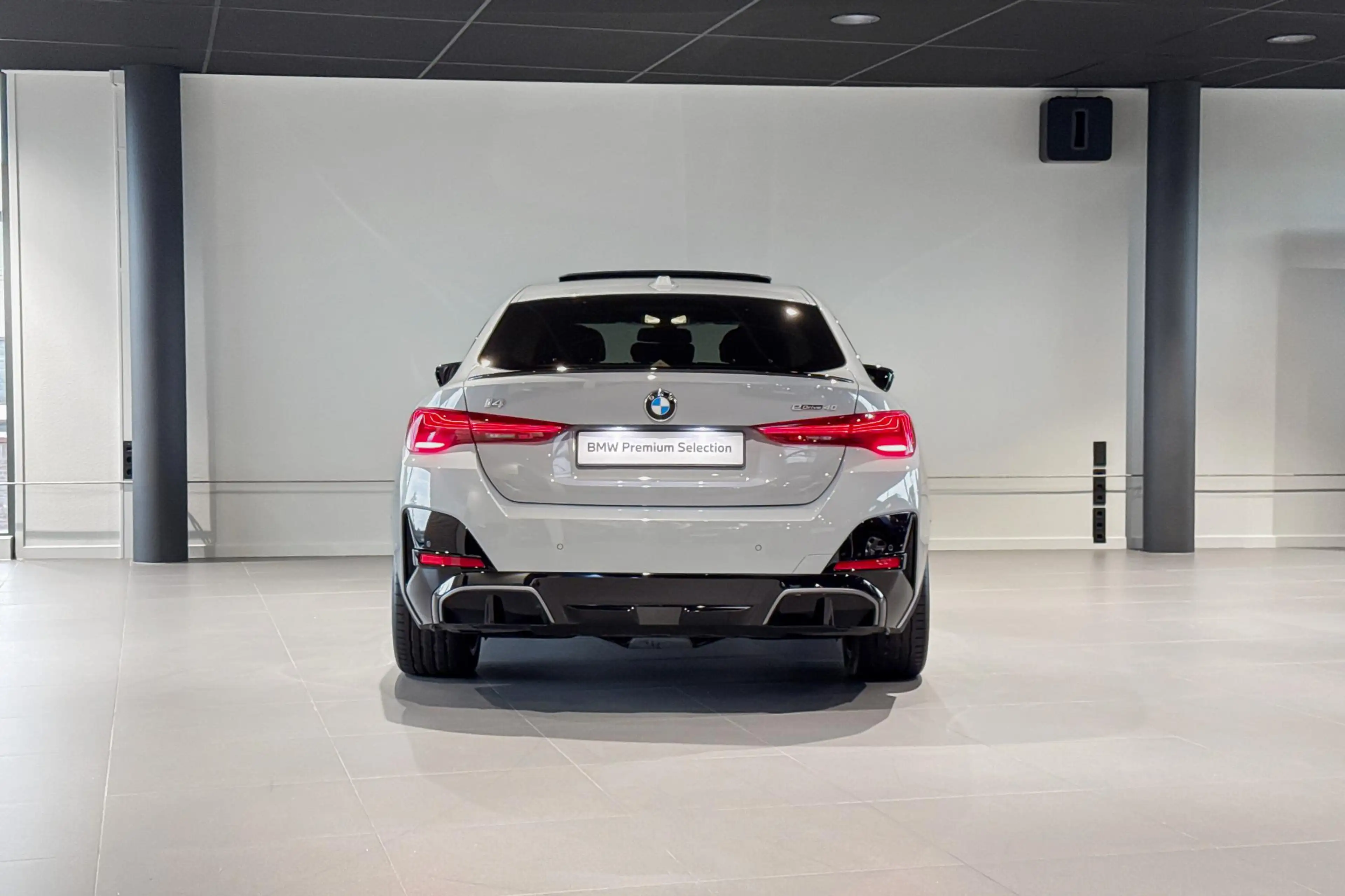 BMW i4 eDrive40 84 kWh | M Sport Pro | Glazen schuif-/kan — photo 7