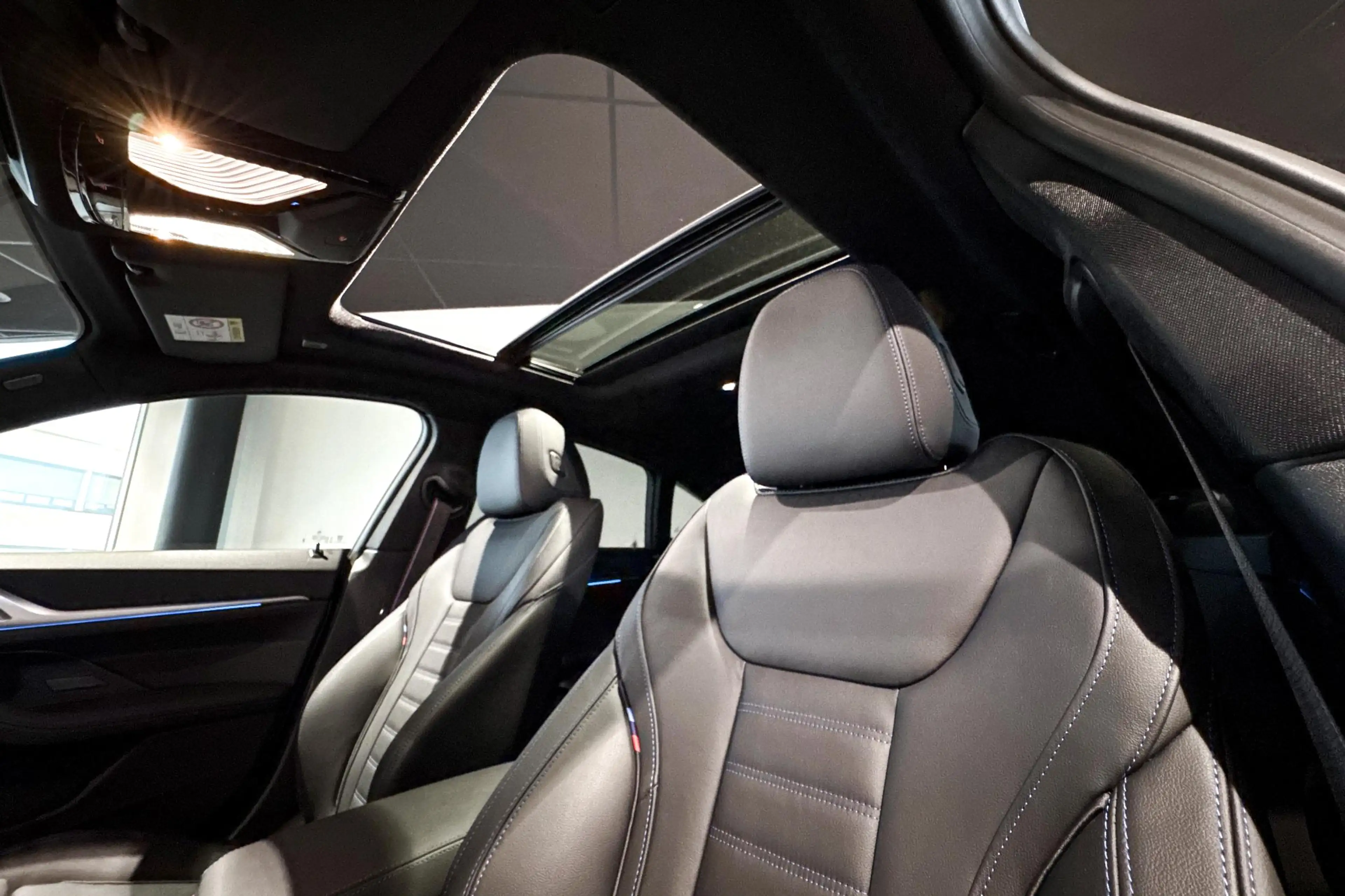 BMW i4 eDrive40 84 kWh | M Sport Pro | Glazen schuif-/kan — photo 11