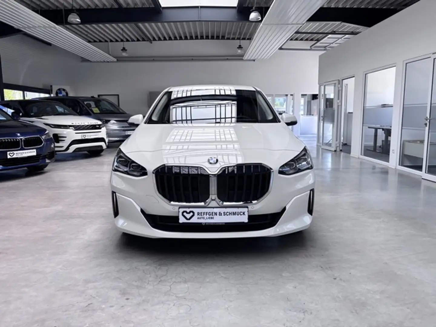 BMW 220 ACTIVE TOURER AUTOMAT NAV+LED+KAMERA+KEYLESS Weiß - 2