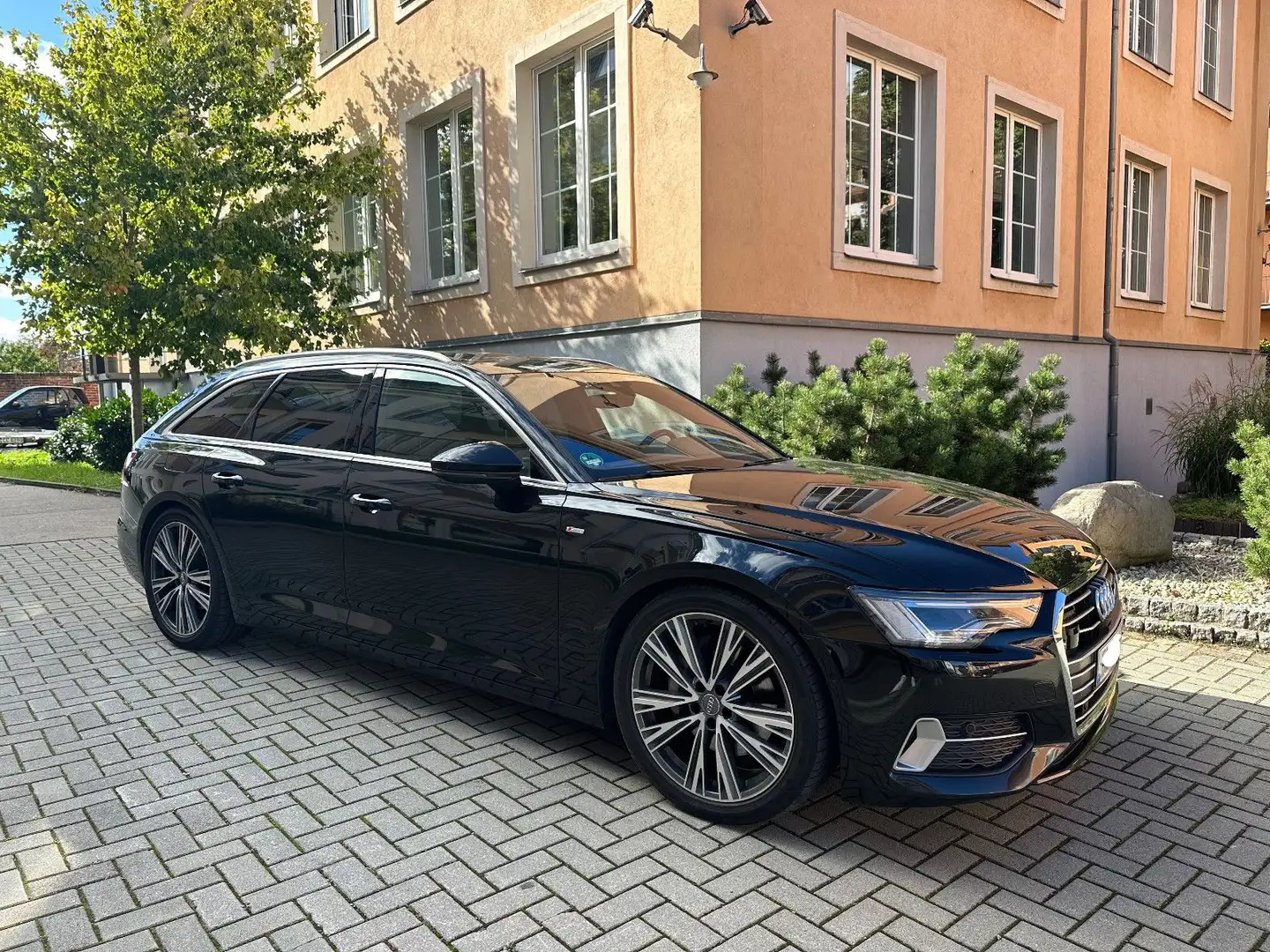 Audi A6 Avant 50 TDI qua sport/Luft/B&O/Sthzg/AHK Schwarz - 1