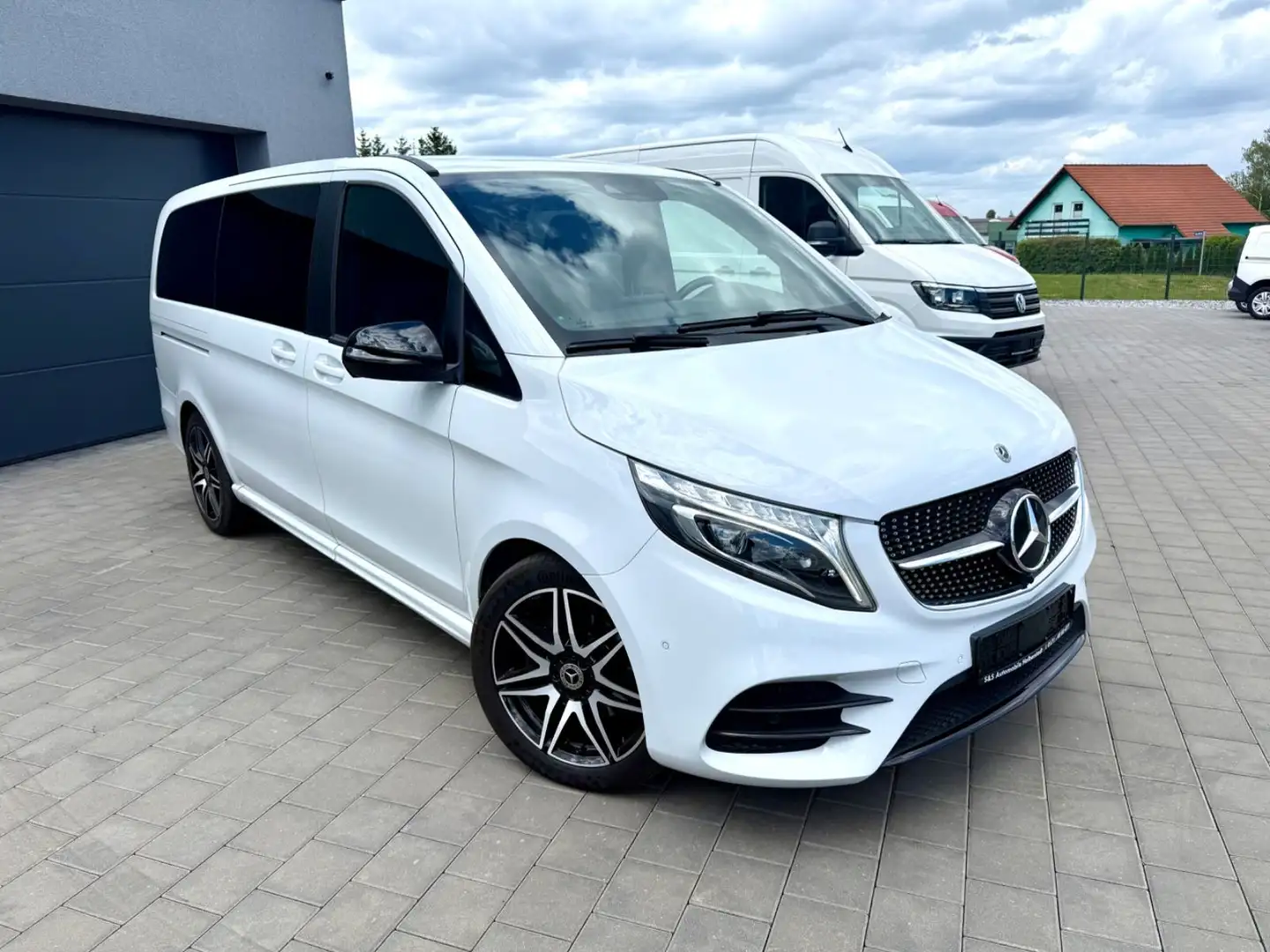 Mercedes-Benz V 250 d AMG-Line Standheizung Leder Lang Edition Blanco - 1