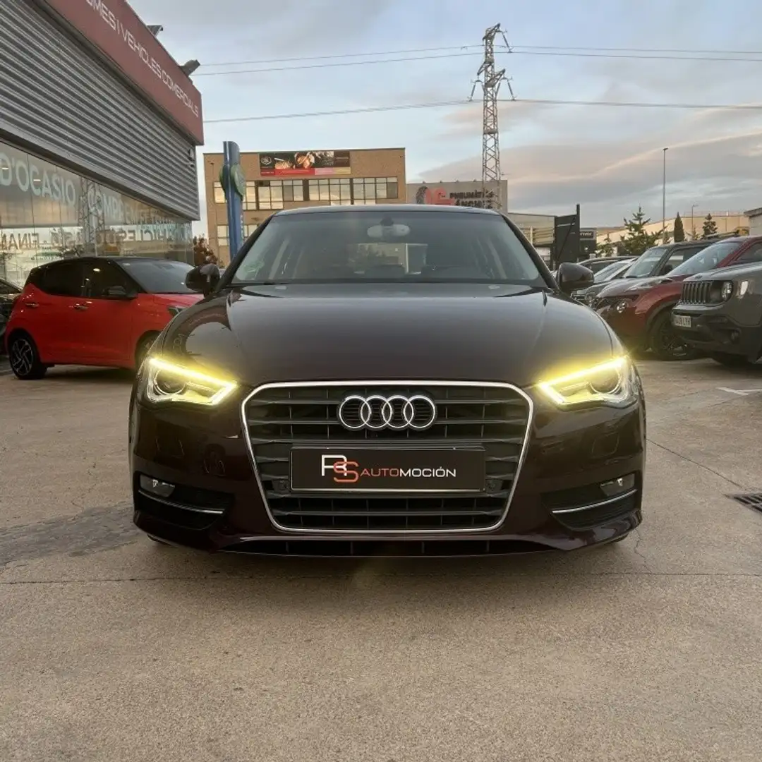 Audi A3 Sportback 1.8 TFSI Ambition Q. S-T Burdeos - 2