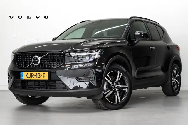 Volvo XC40 B4 197PK Plus Dark | Trekhaak | Getint Glas | Gehe