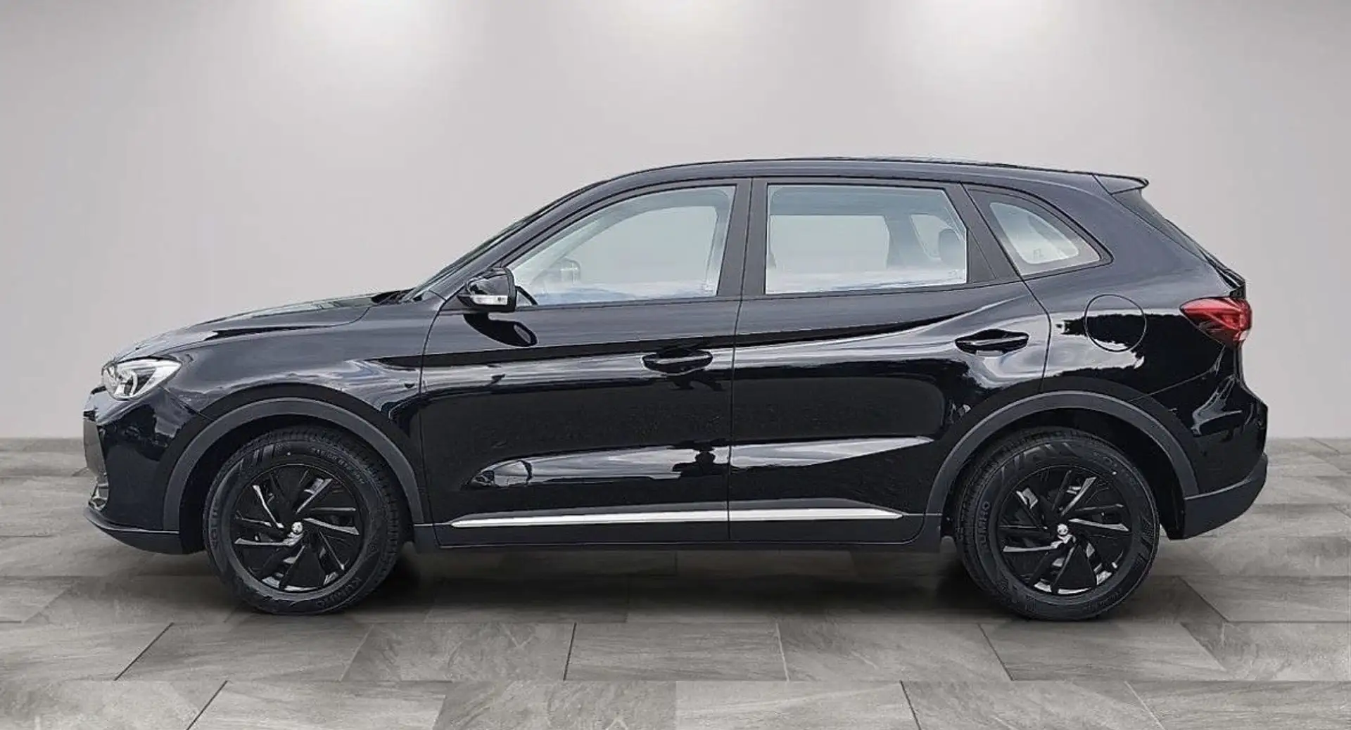 MG ZS 1.5 Hybrid+ Select - 2