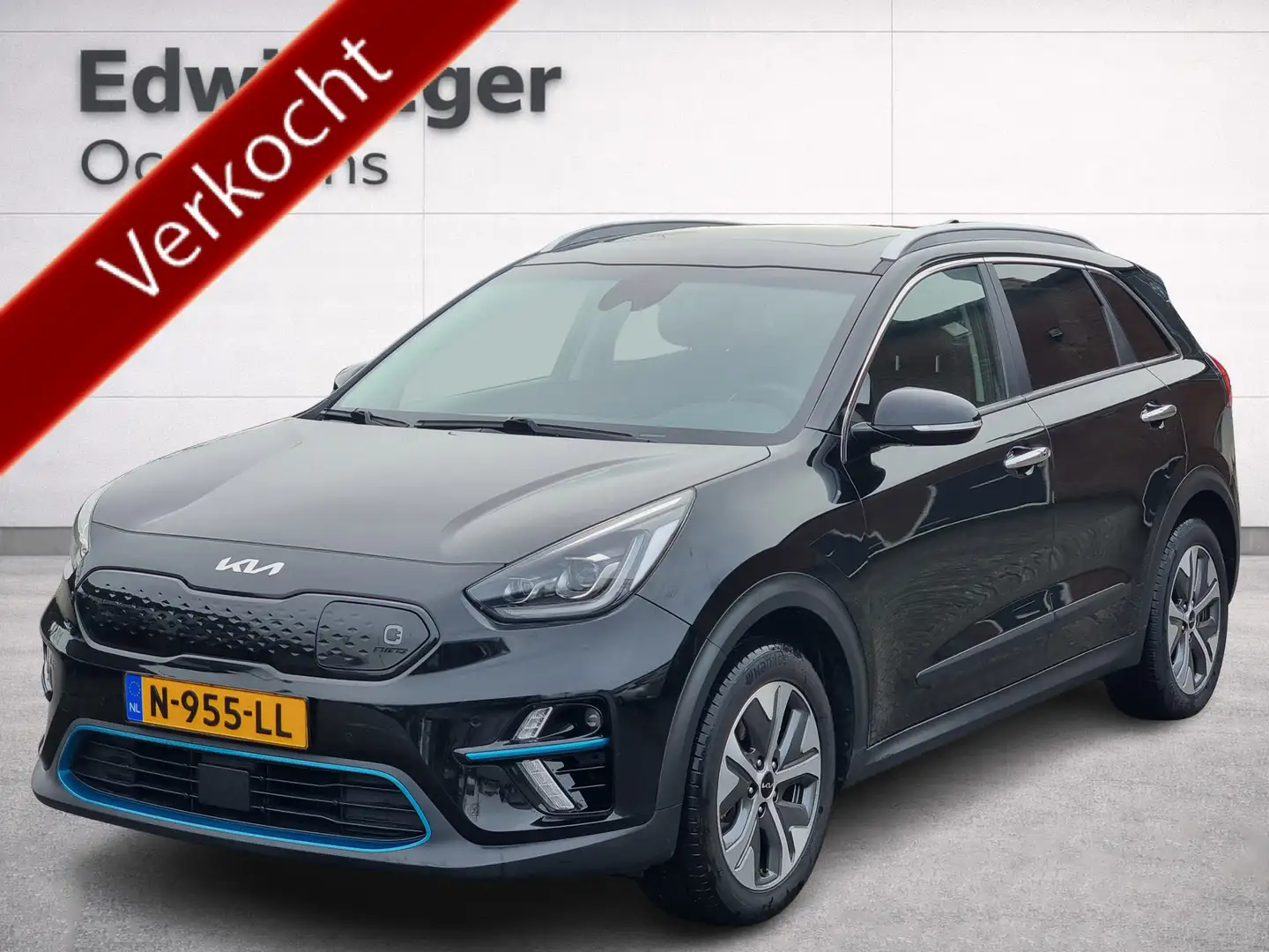 Kia e-Niro ExecutiveLine 64 kWh | Schuifdak | 3-fase | SOH 10 Schwarz - 1