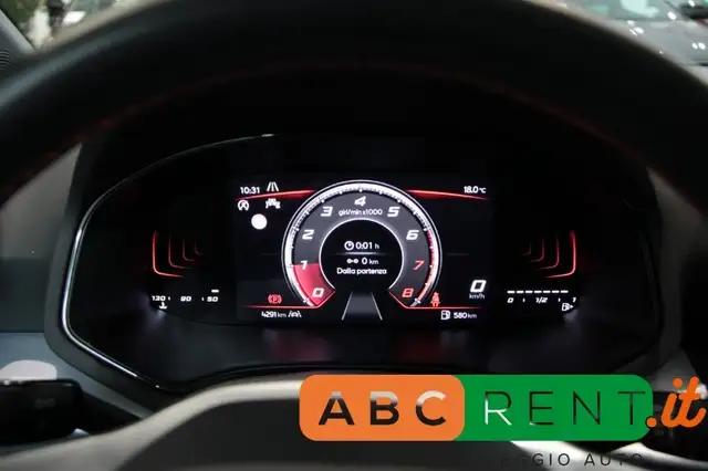 Seat Arona view 14