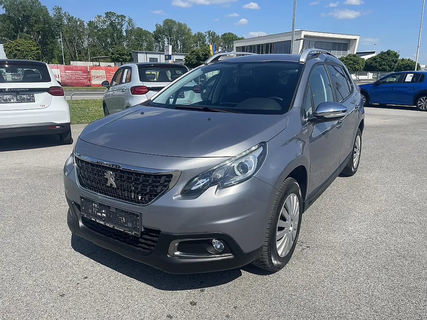 Peugeot 2008 1,5 BlueHDi 100 Active S&S Grau - 1