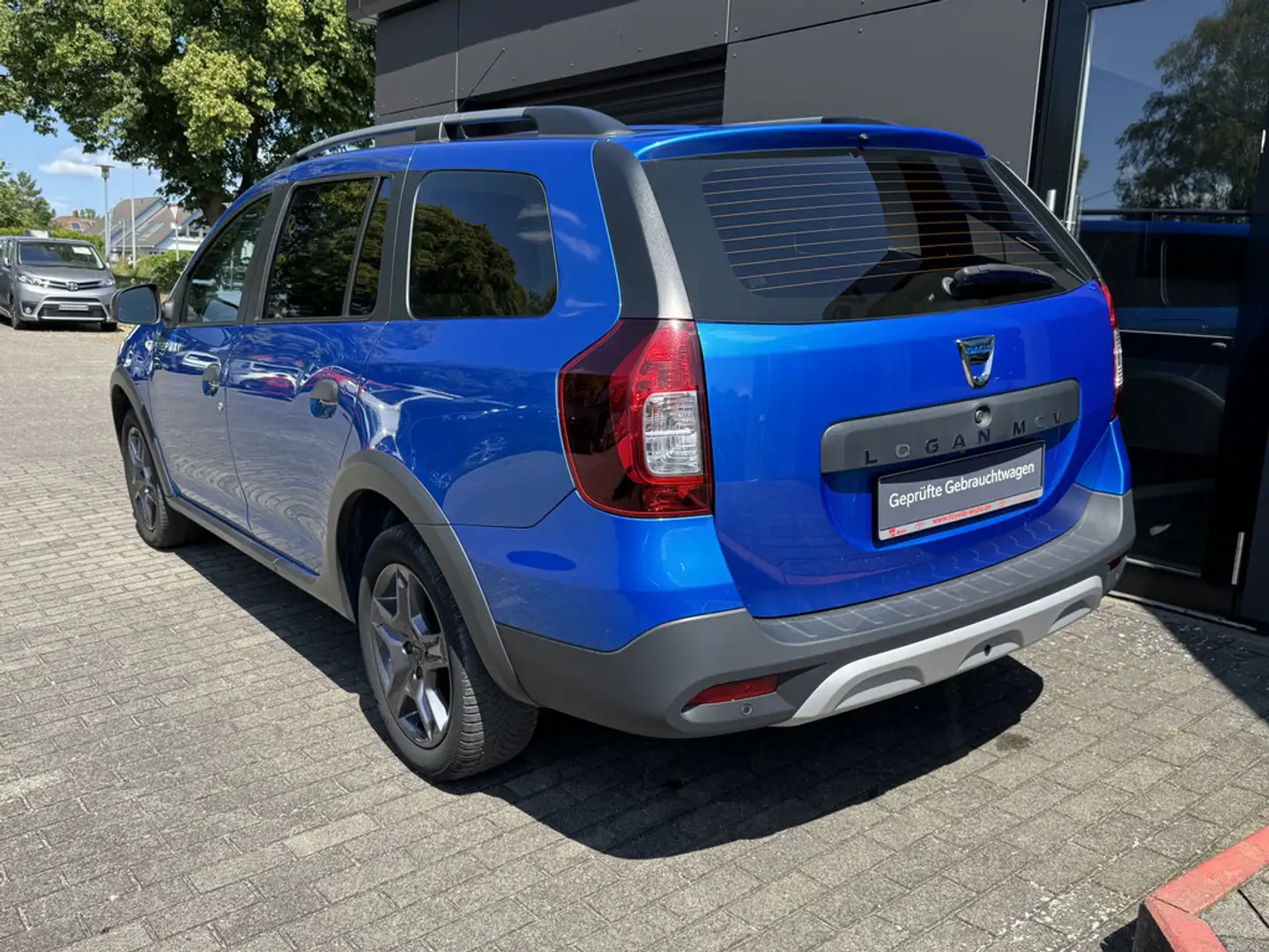 Dacia Logan MCV II Kombi 0.9 Stepway Celebration Blau - 2