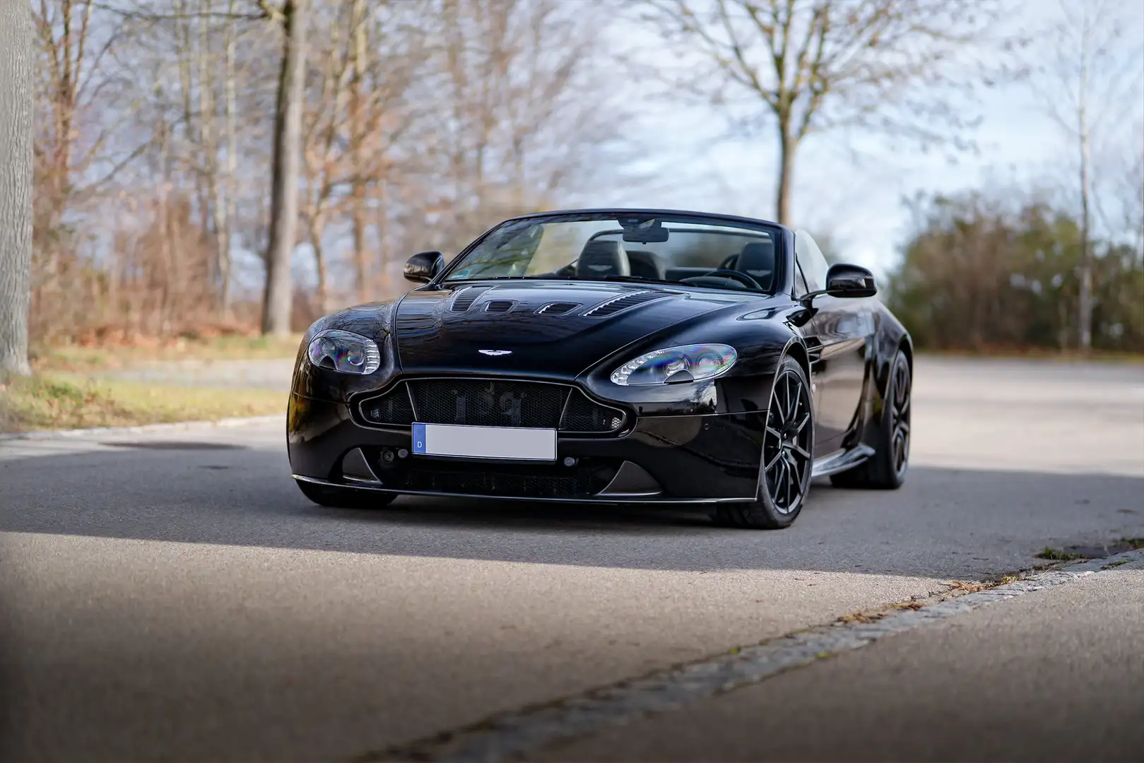 Aston Martin Vantage V12 Vantage S Negru - 1