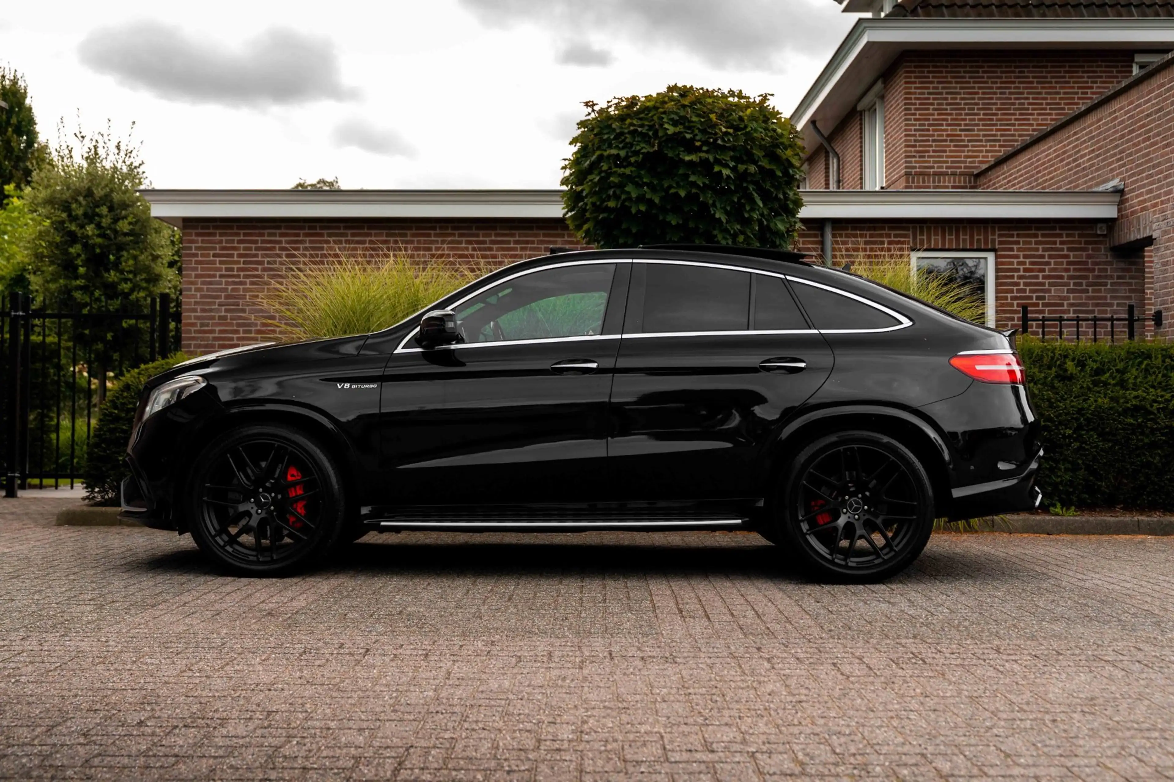 Mercedes-Benz GLE 63 AMG Coupé 4MATIC 660 PK Pano Luchtvering ACC Harman Ka — photo 5