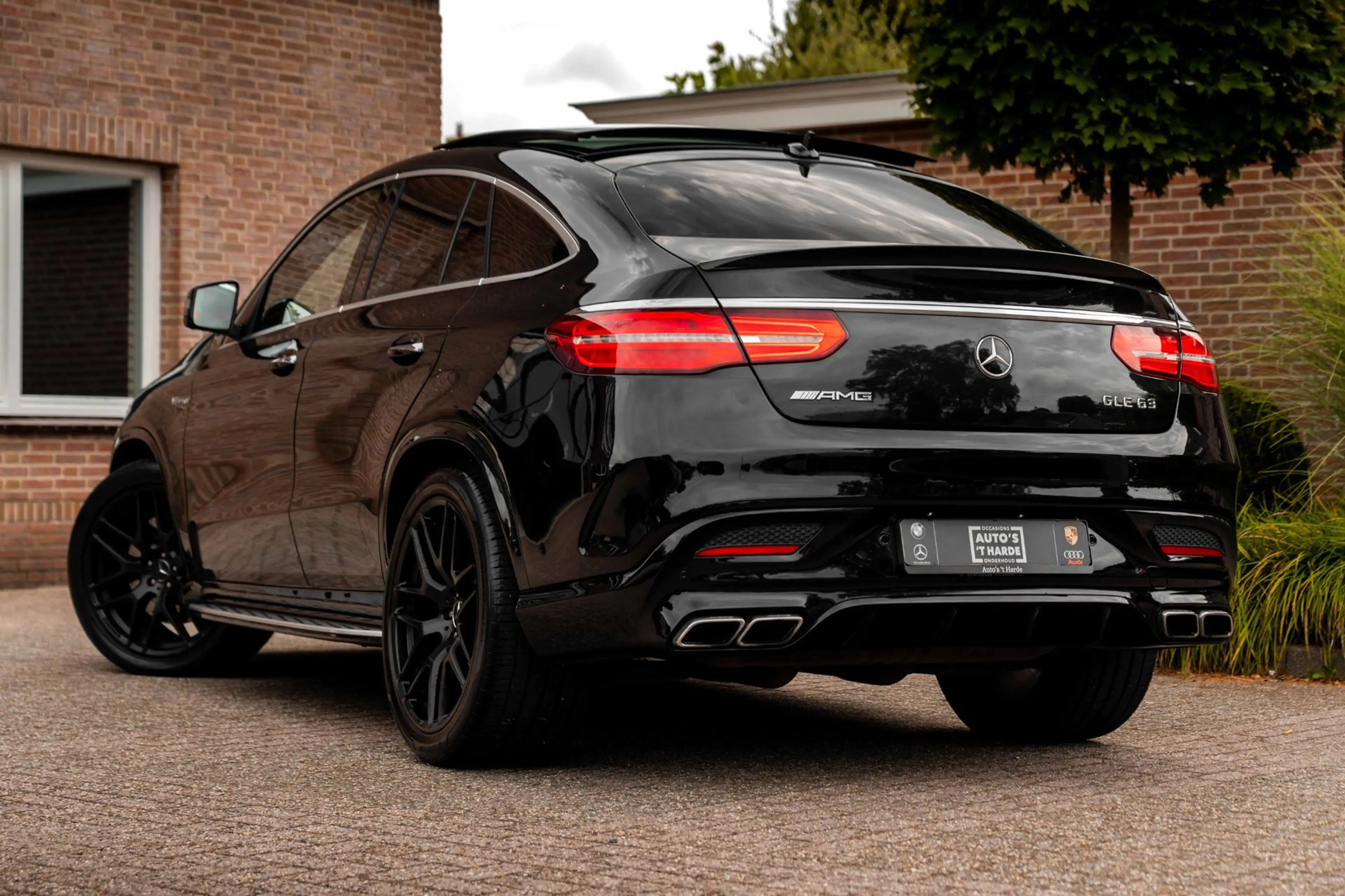 Mercedes-Benz GLE 63 AMG Coupé 4MATIC 660 PK Pano Luchtvering ACC Harman Ka — photo 2
