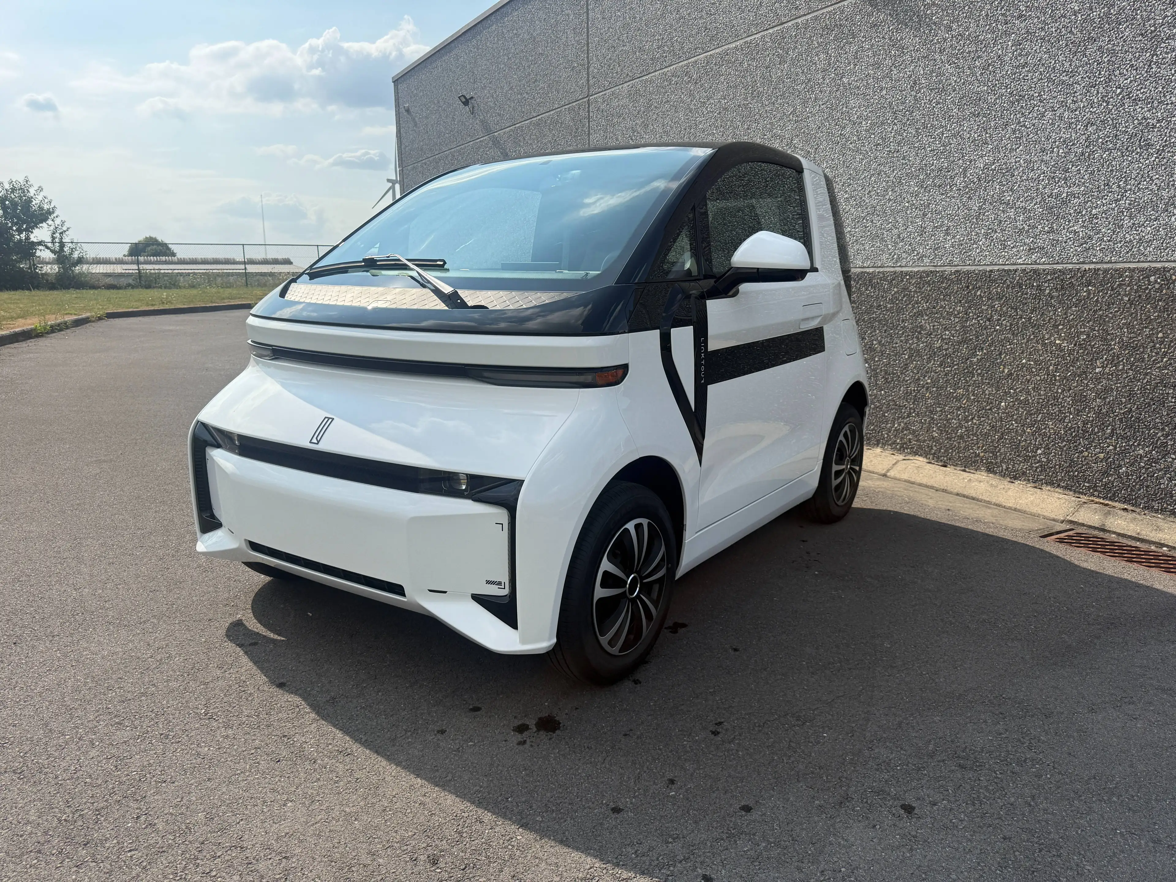 Linktour Alumi Pro electrique avec clim, carplay et direction assistée