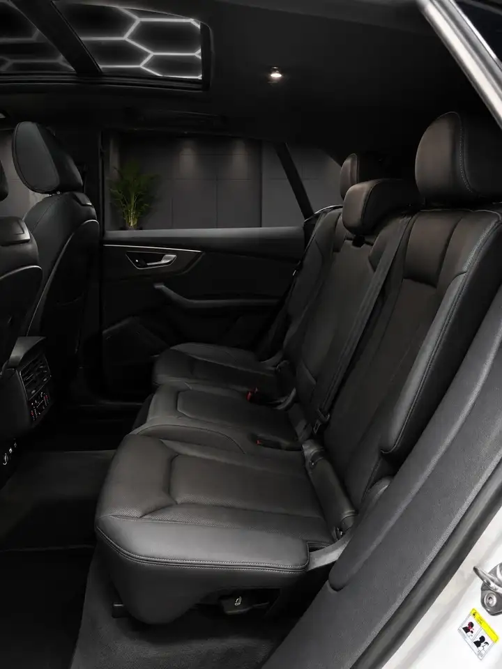 Audi Q8 fotografie Audi Q8