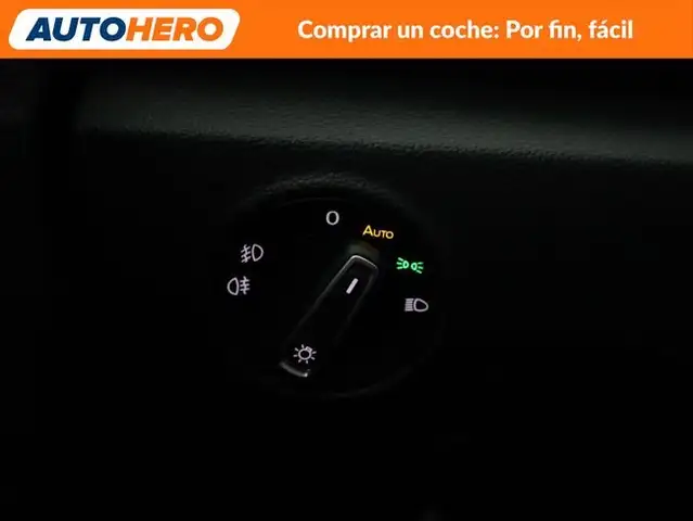 Volkswagen T-Roc view 29