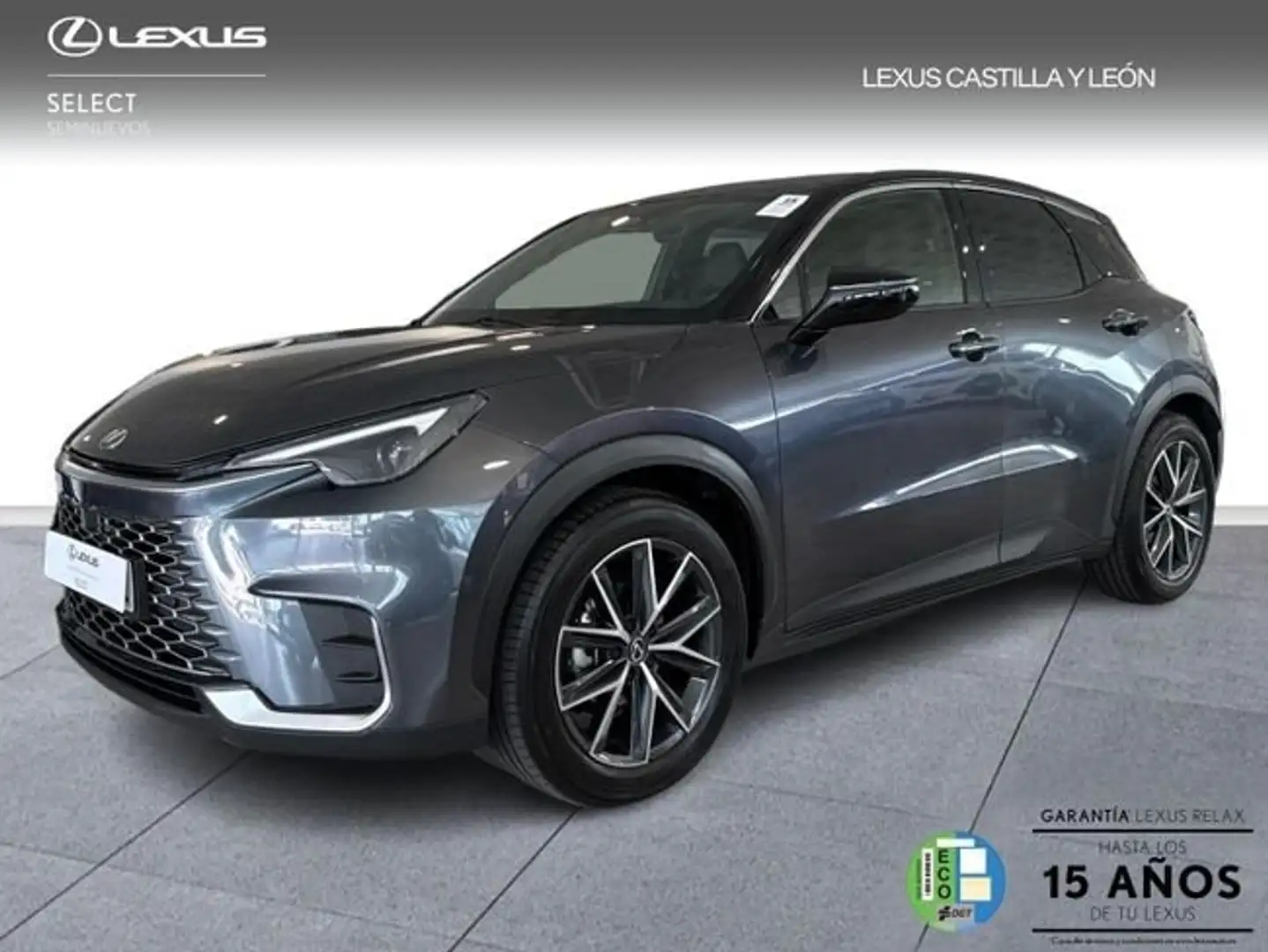 Lexus LBX Emotion+ Gris - 1