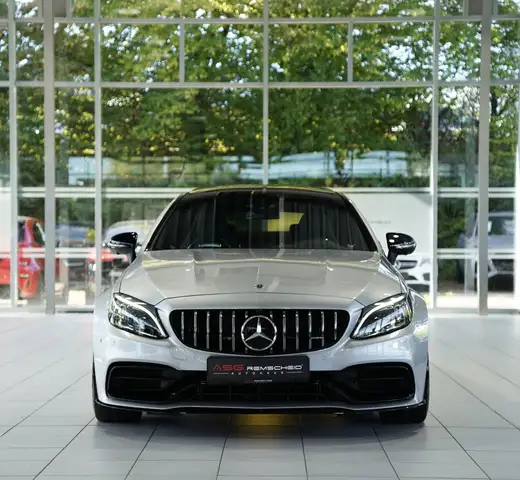 Mercedes-Benz C-Class view 3