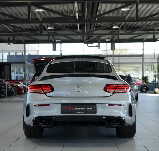 Mercedes-Benz C-Class view 9
