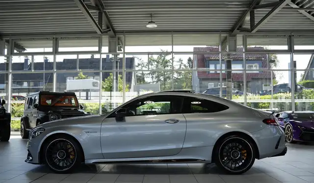 Mercedes-Benz C-Class view 11