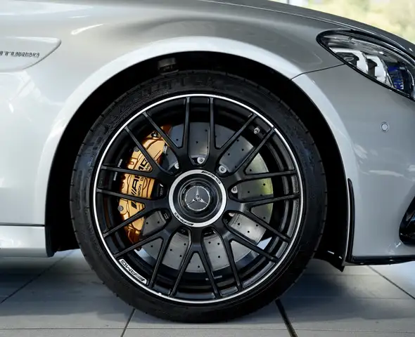 Mercedes-Benz C-Class view 12