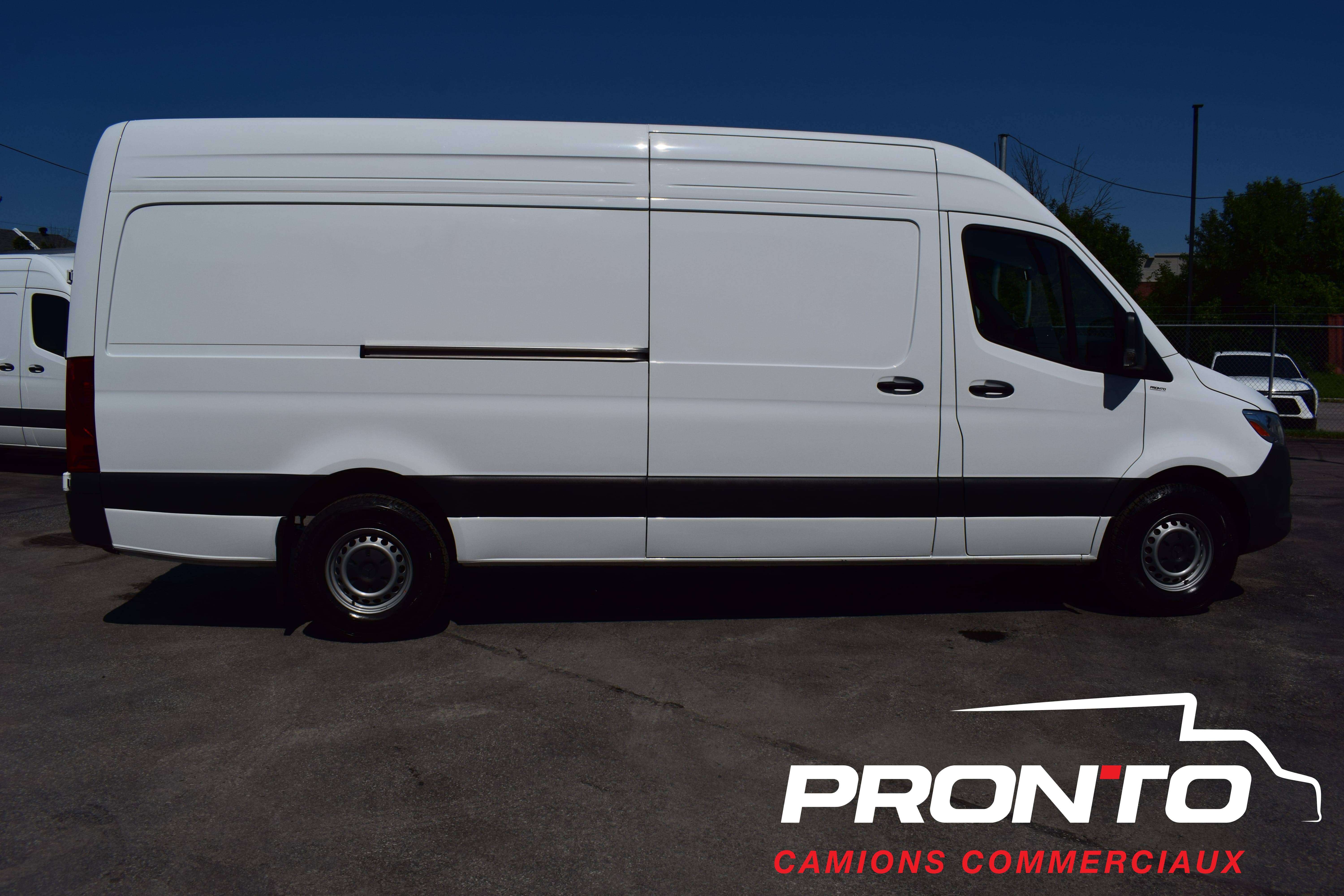 2024 Mercedes-Benz Sprinter Cargo Van