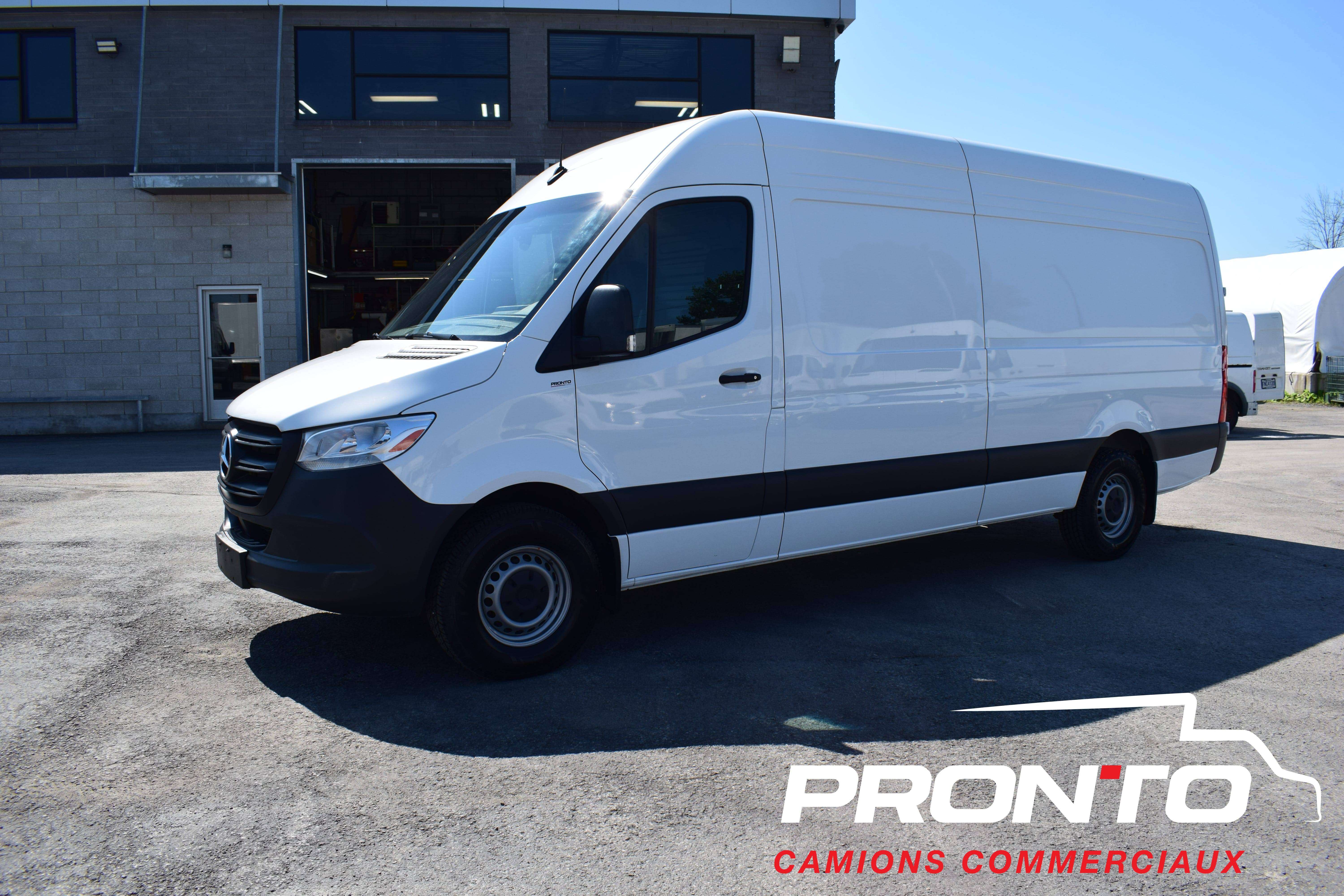 2024 Mercedes-Benz Sprinter Cargo Van