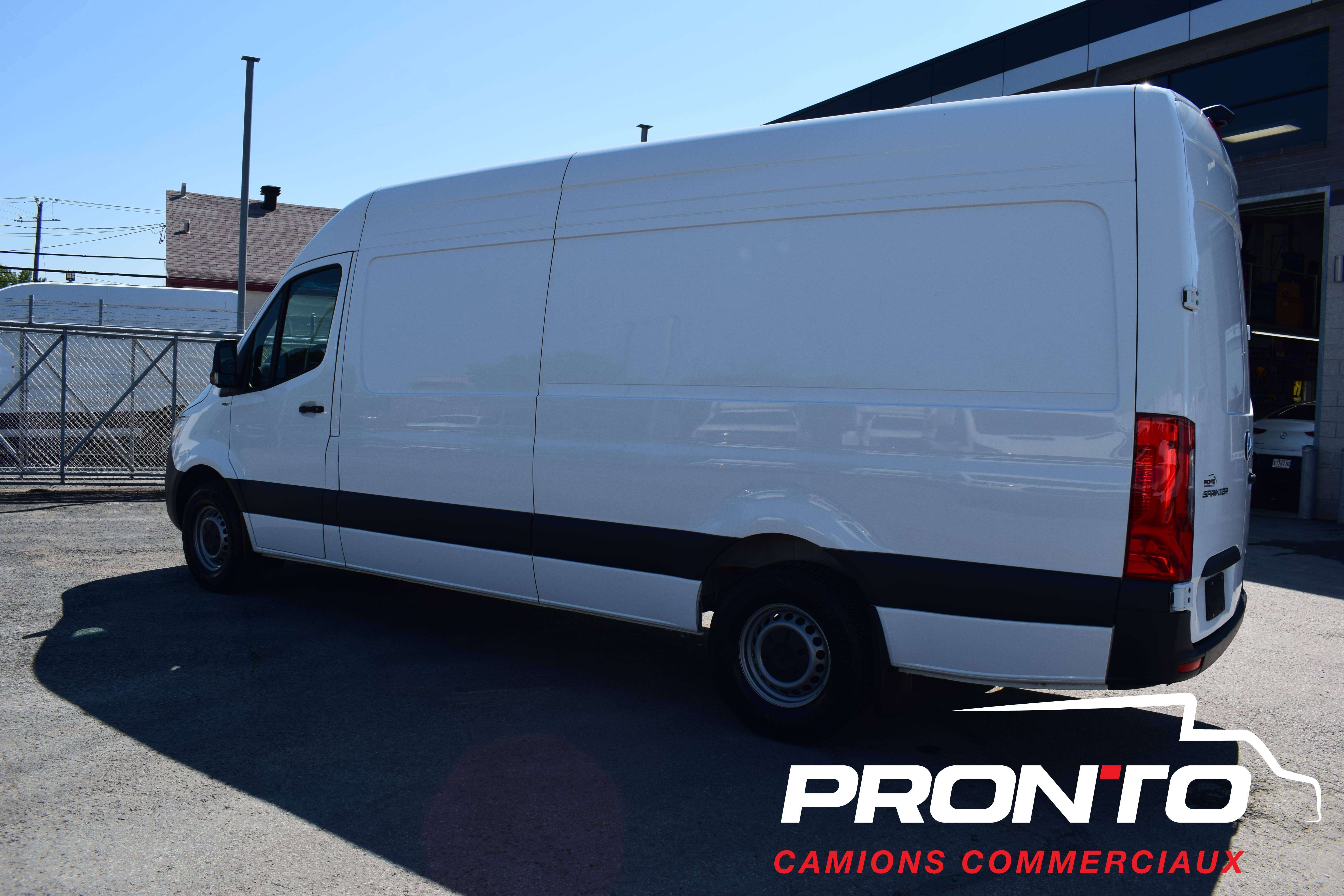 2024 Mercedes-Benz Sprinter Cargo Van