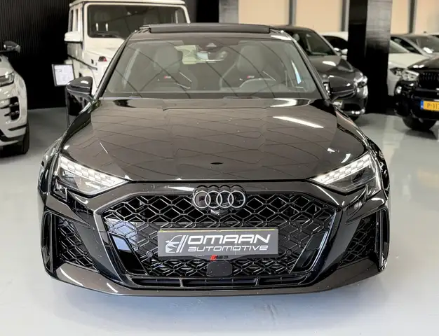Audi RS3 view 4