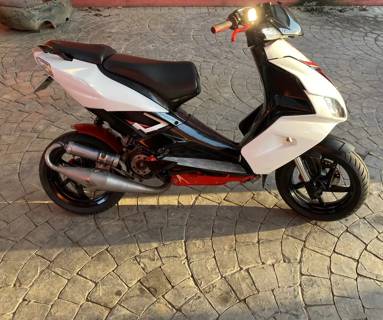 Aprilia SR 50 - 2
