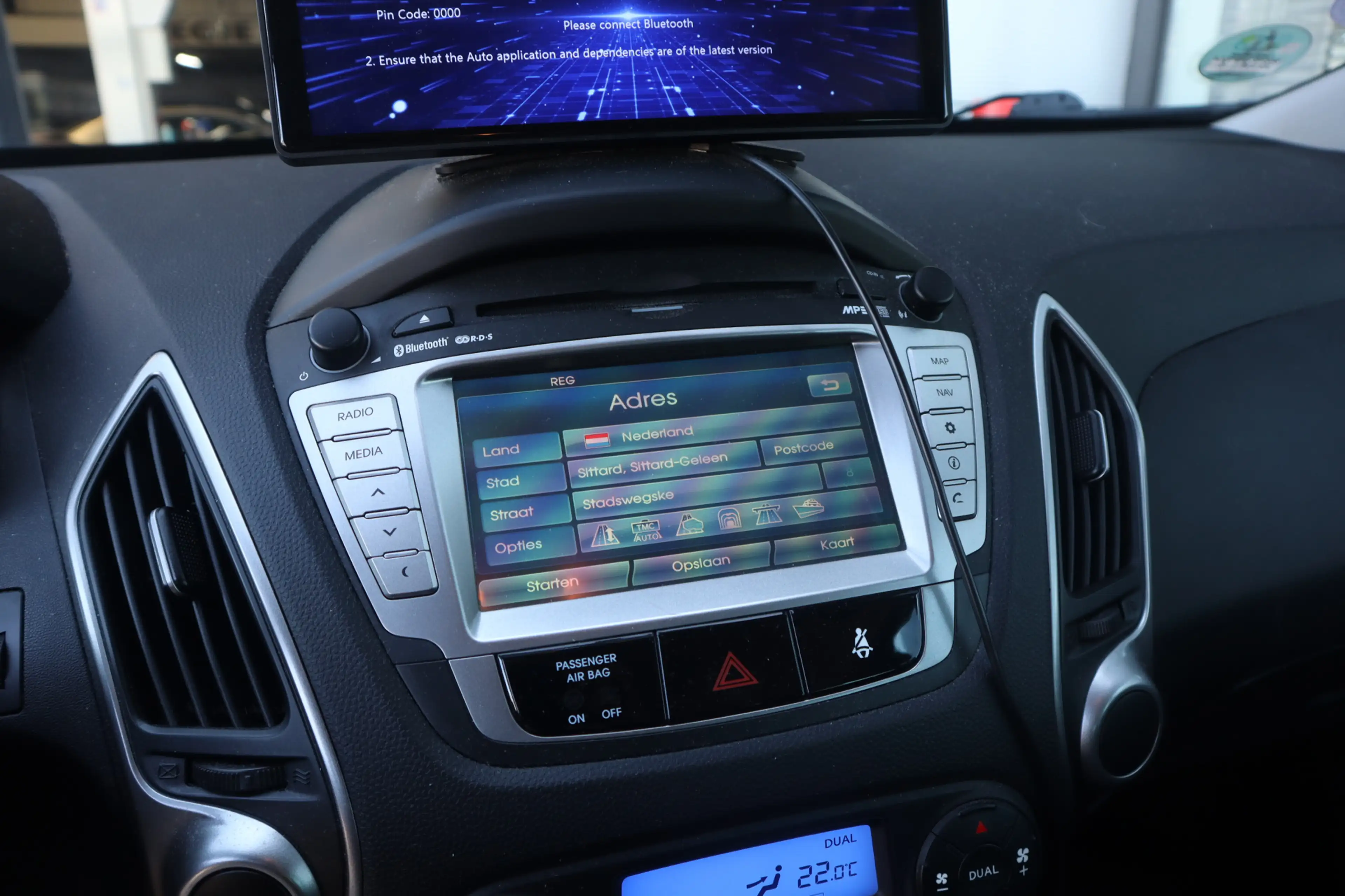 Hyundai iX35 2.0i Business Edition — photo 13