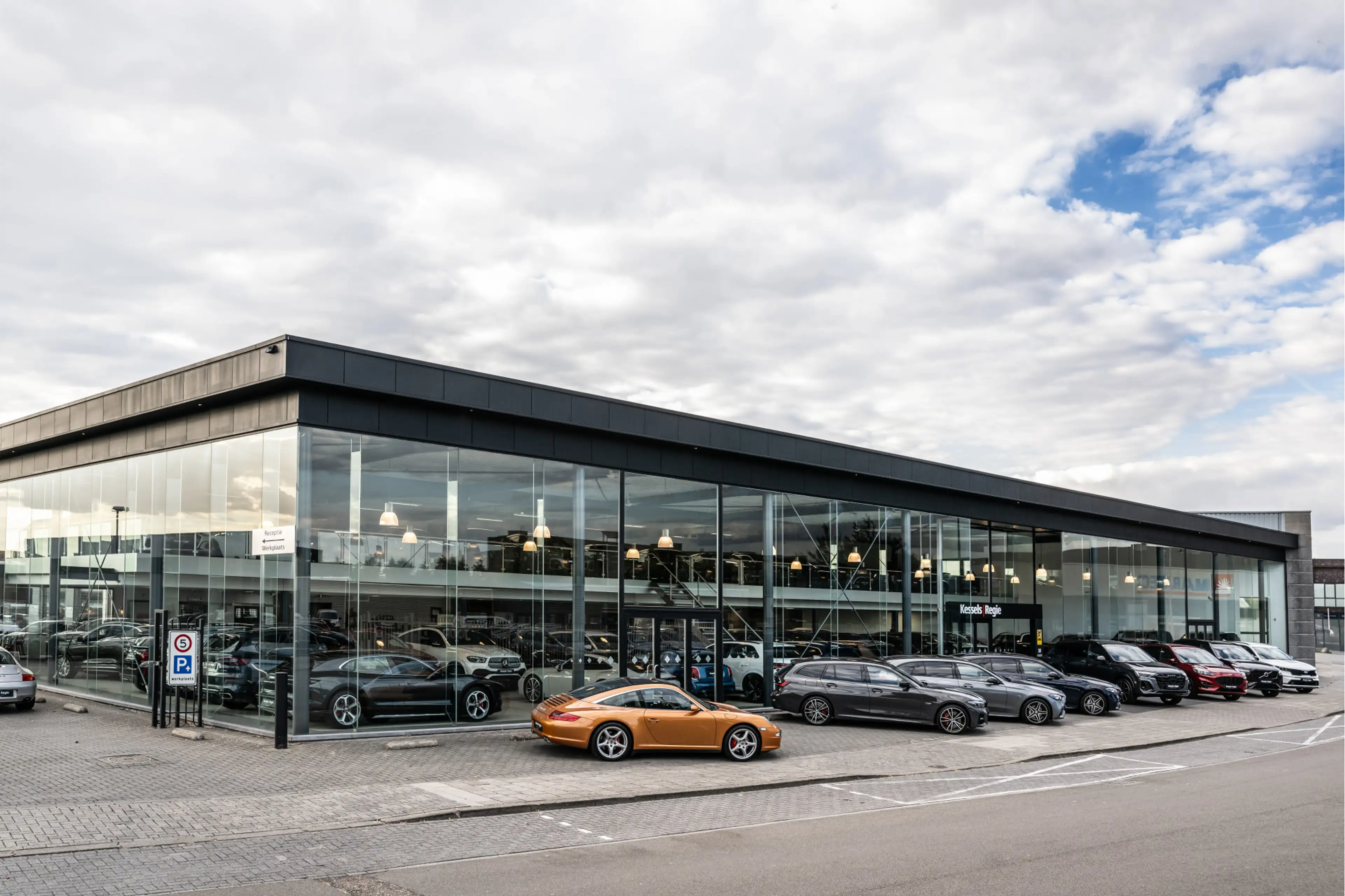 Hyundai iX35 2.0i Business Edition — photo 22
