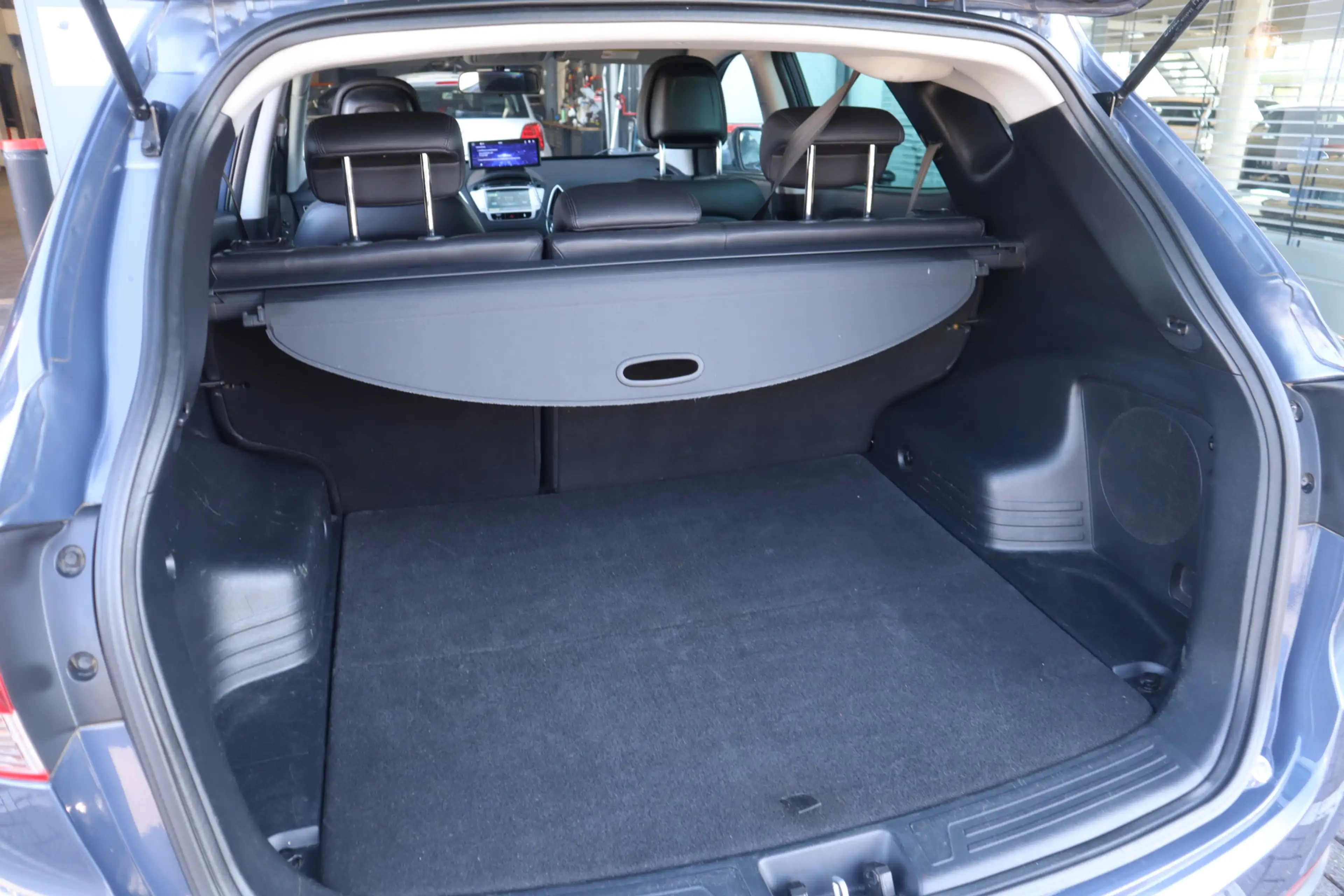 Hyundai iX35 2.0i Business Edition — photo 19