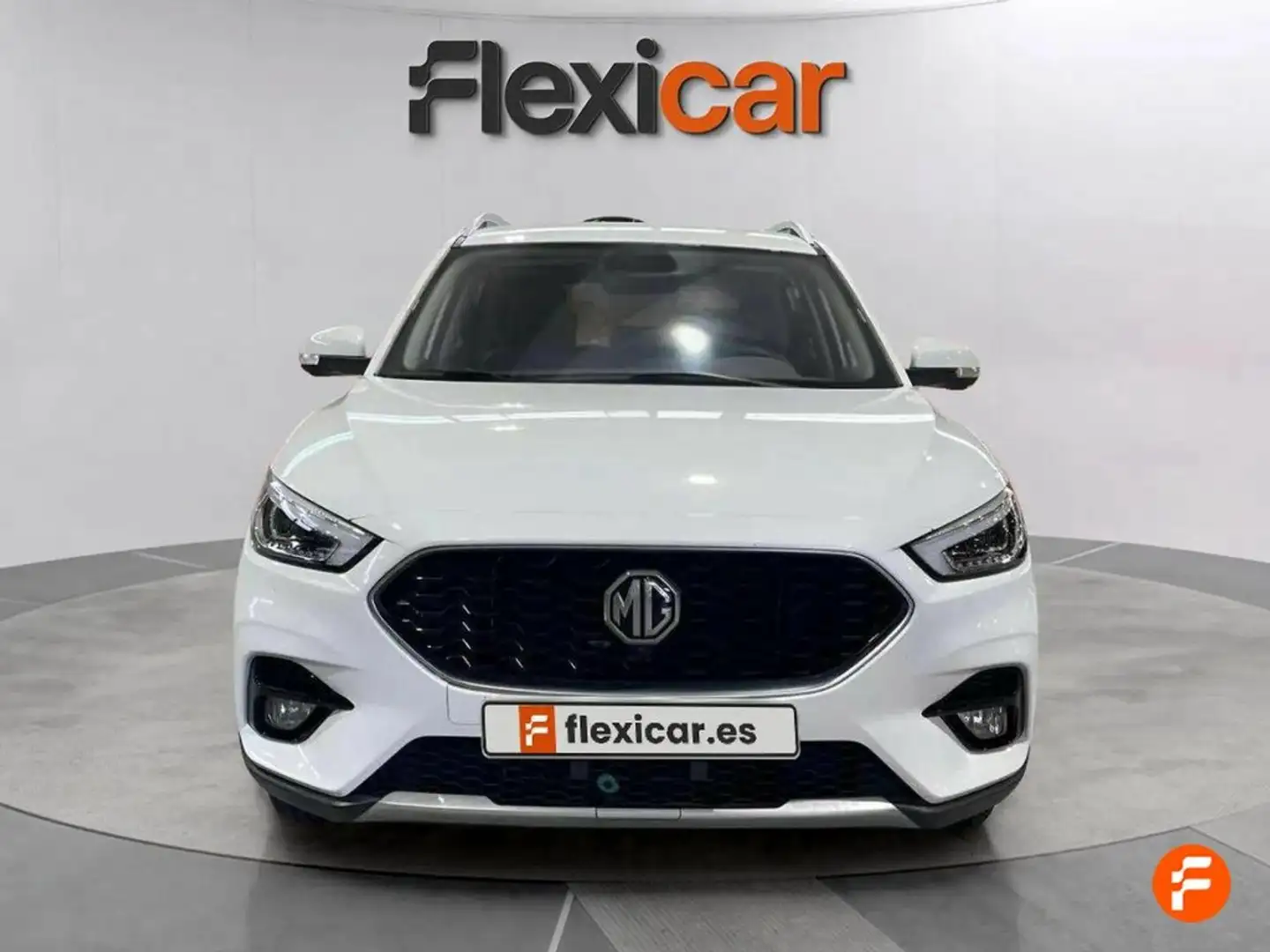 MG ZS 1.5 Luxury Amarillo - 2