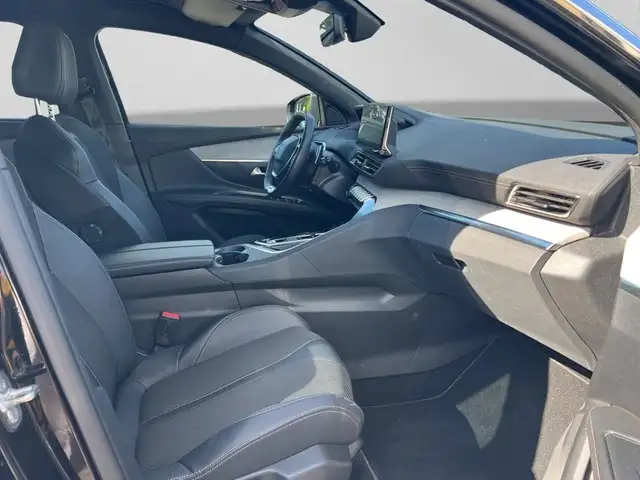 Peugeot 5008 view 9