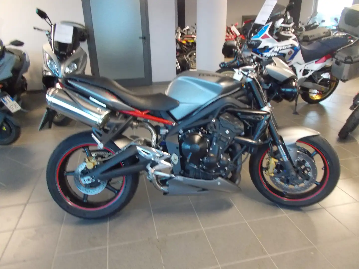 Triumph Street Triple 675 R Gris - 2