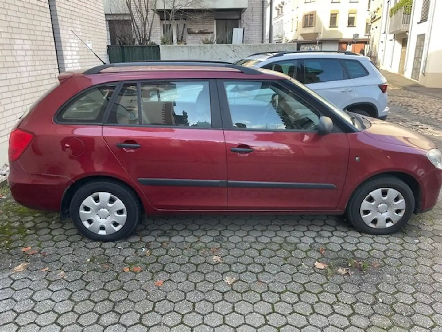 Skoda Fabia Classic Rot - 2