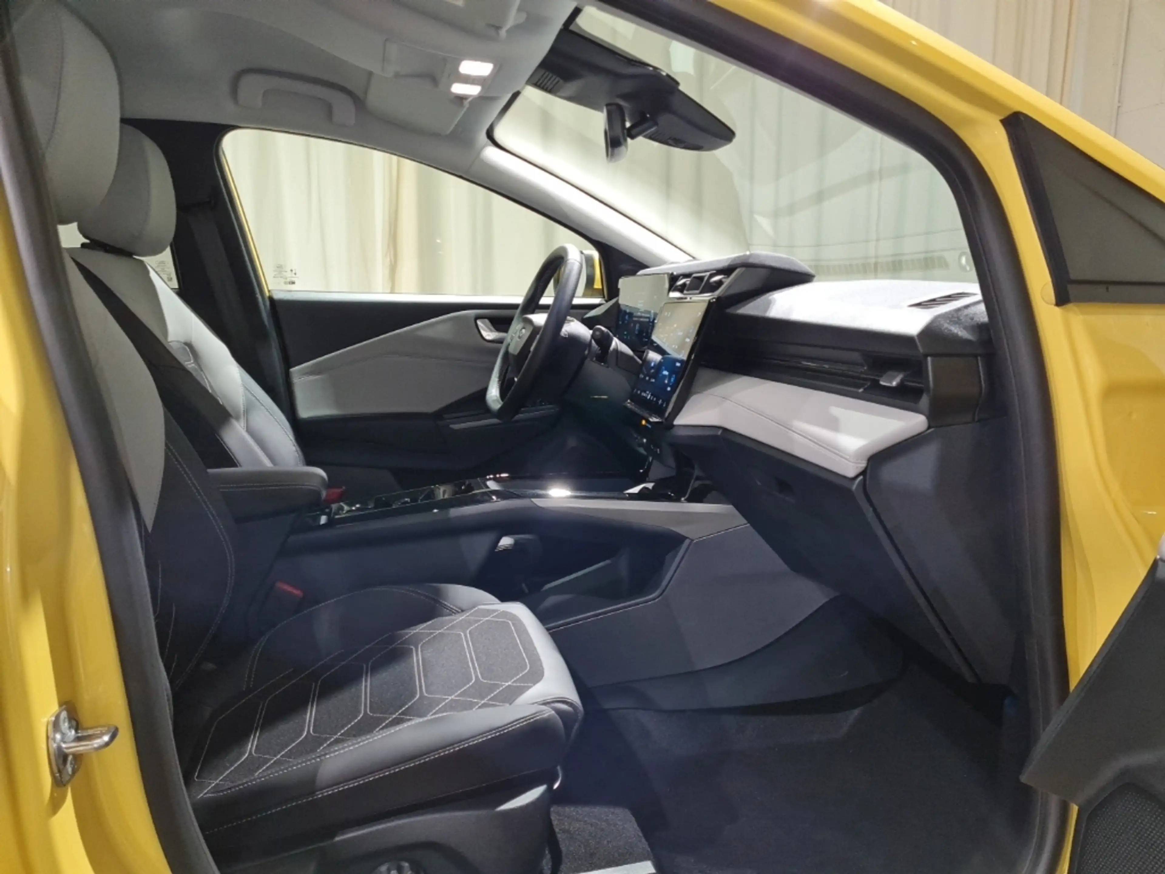 Ford Puma Gen-E Premium 46,8kWH "LED"Winter-Paket" — photo 5