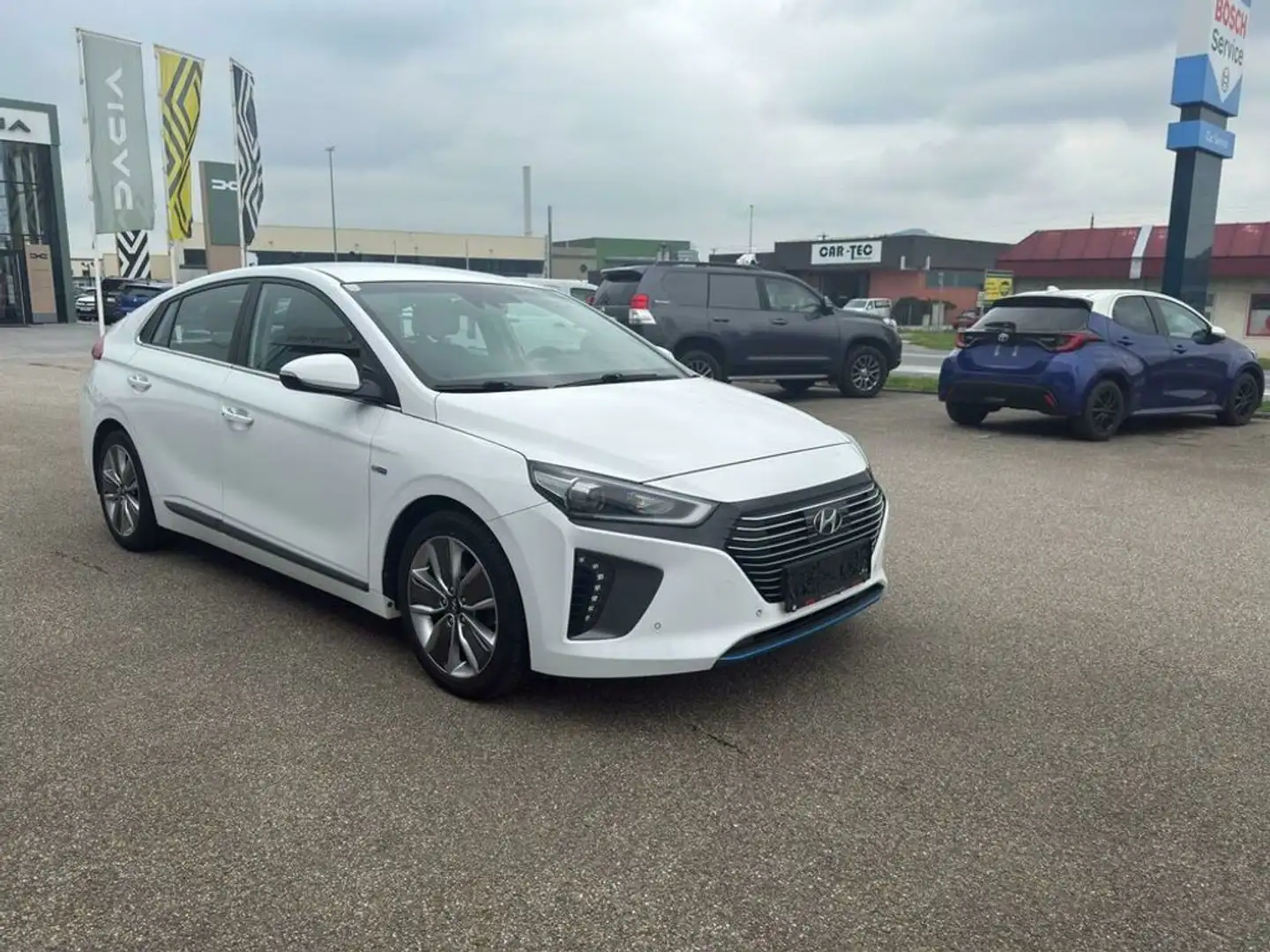 Hyundai IONIQ 1,6 GDi Hybrid Style Weiß - 2