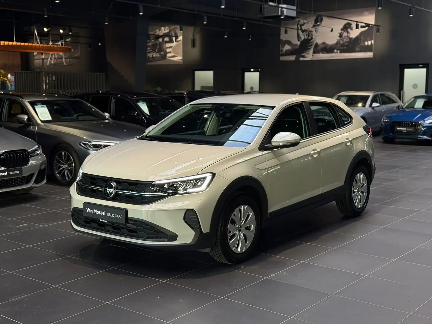 Volkswagen Taigo 1.0 TSI 70KW LIMITED Grijs - 2