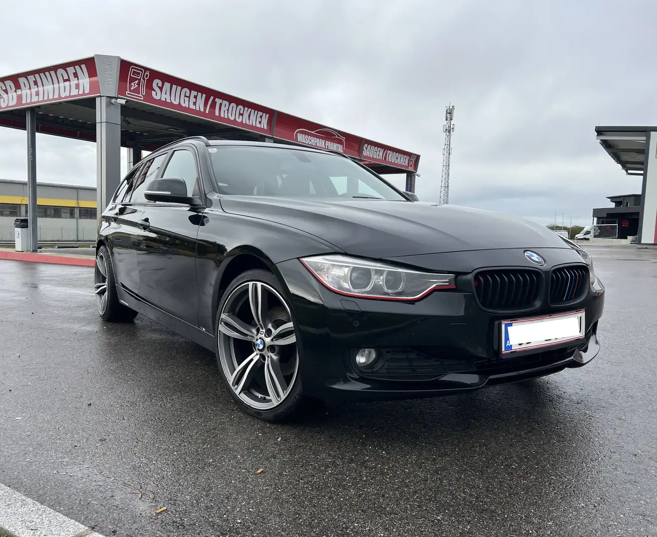 BMW 318 d Touring f31 M-Ausstattung Schwarz - 1