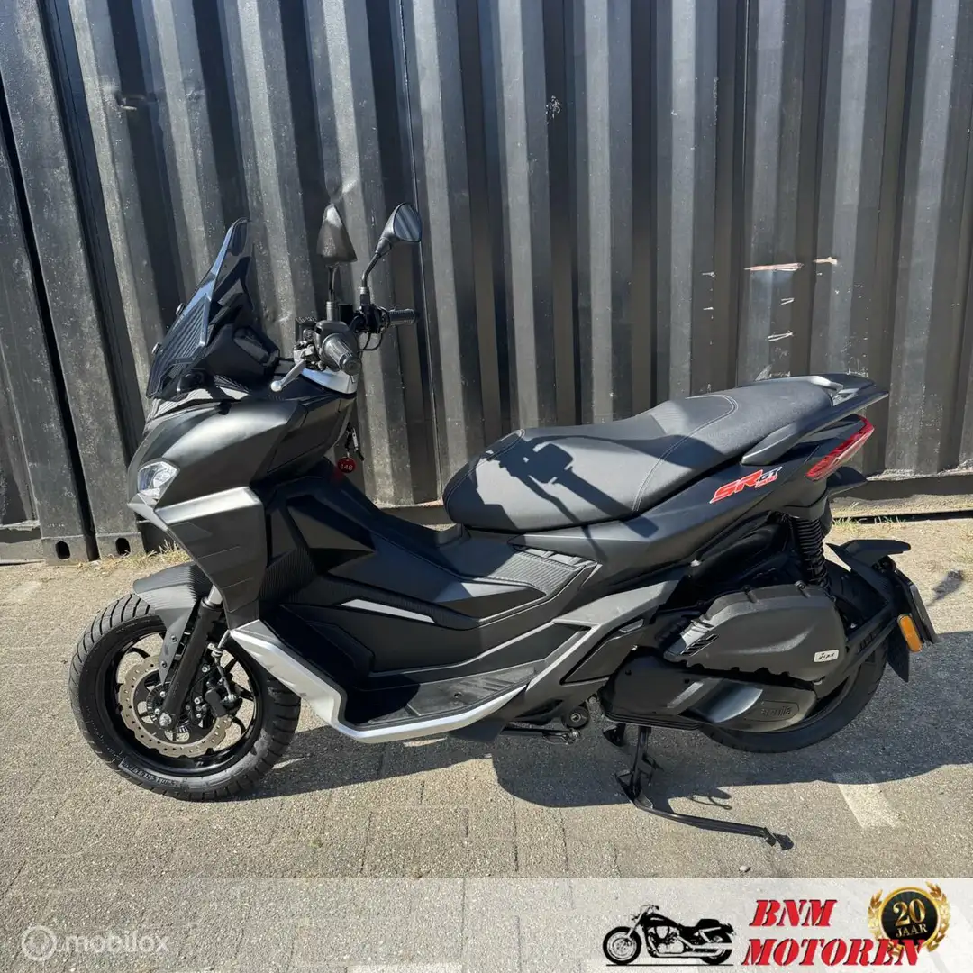 Aprilia SR GT 200 Zwart - 2