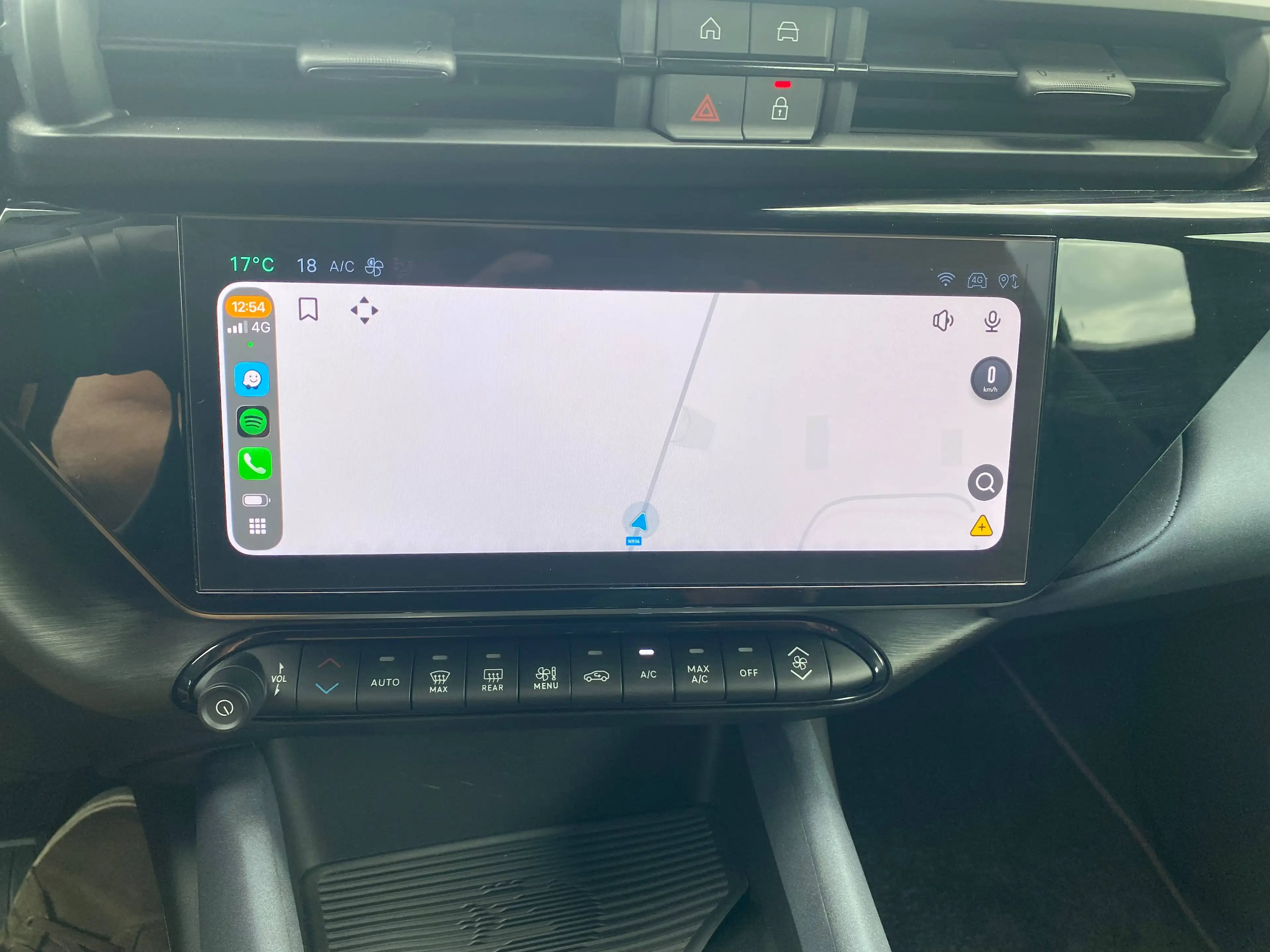 Alfa Romeo Junior e-Junior 54 kWh CARPLAY 156CV GARANTIE — photo 15