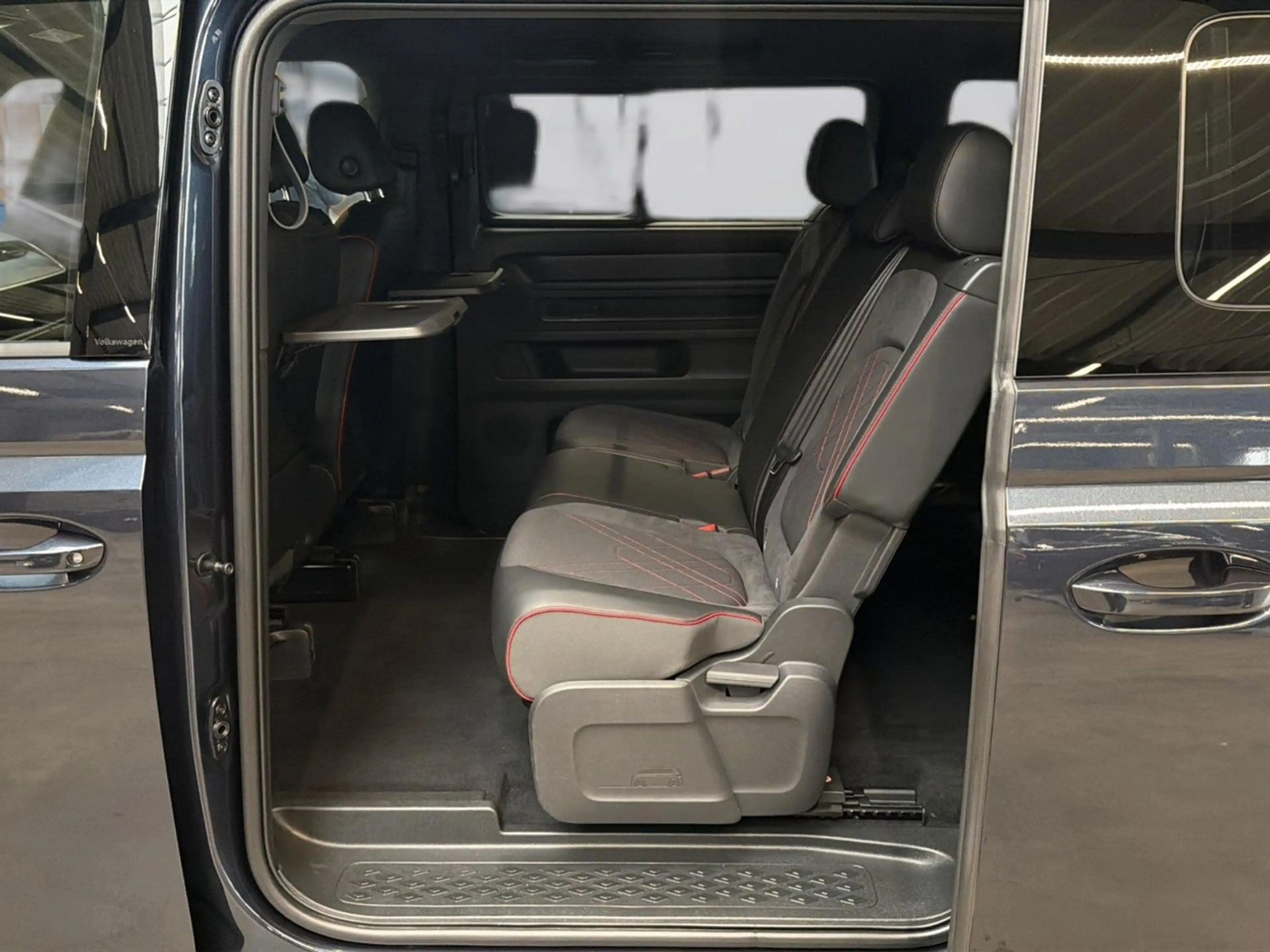 Volkswagen ID. Buzz Bus 250 kW GTX LR 4MOTION ACC AHK 360° — photo 9